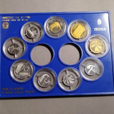 长老汇蛇年精选第八十一场拍卖 - 意大利1990年精制套币，缺两枚银币，量9400