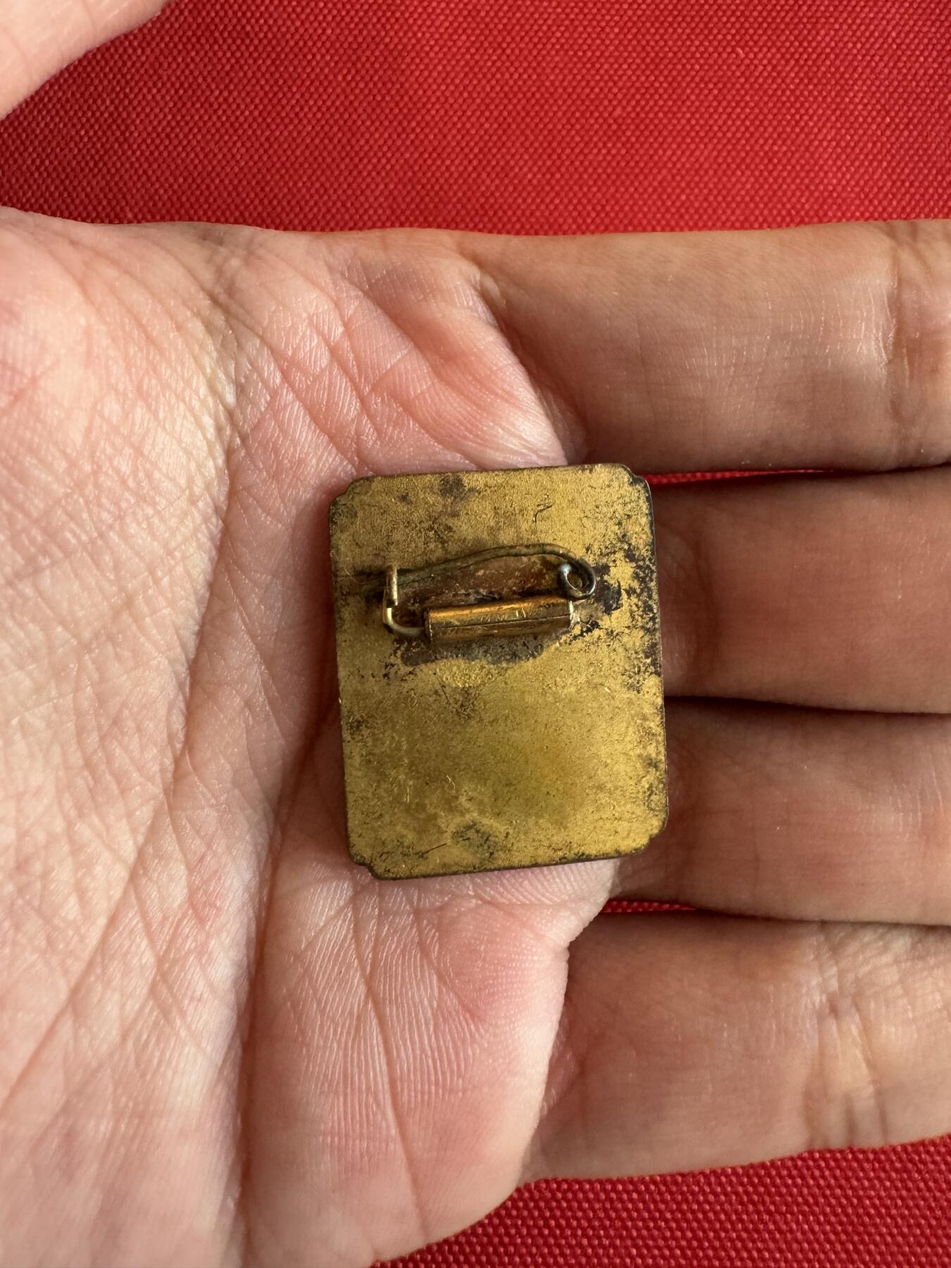 五哥徽章群   14号周日晚上八点4群联拍 铜章