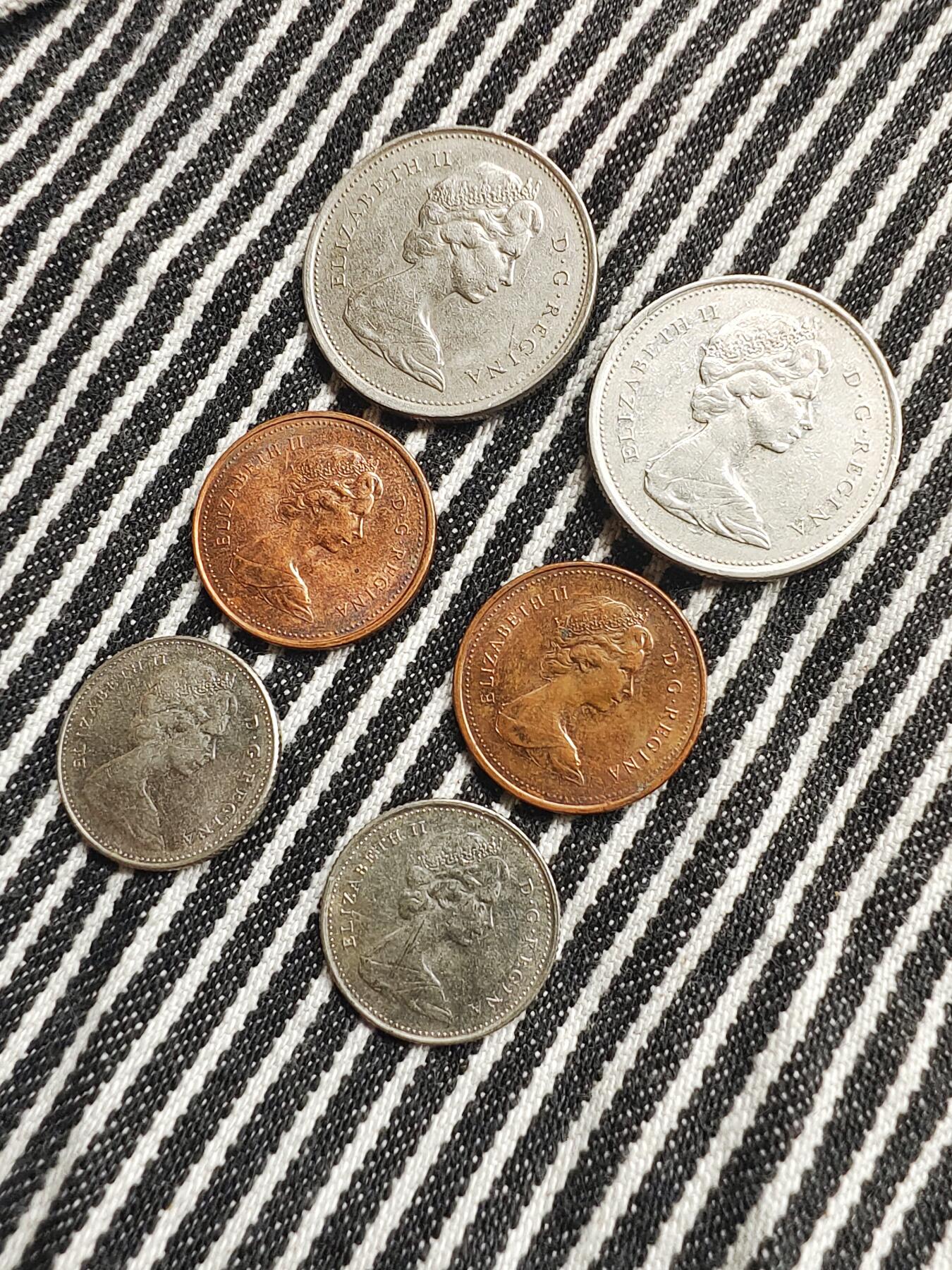 加拿大1分枫叶/10分帆船/25分驯鹿币4枚一组 分币 硬币 铜币 镍币 收藏  组一：1974/1979/1968 组二：1974/1979/1977