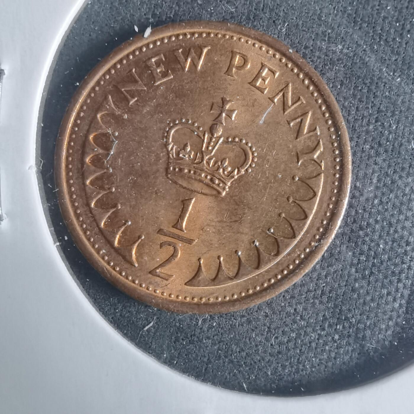 沼泽如烟--第931场 英国1980年半便士