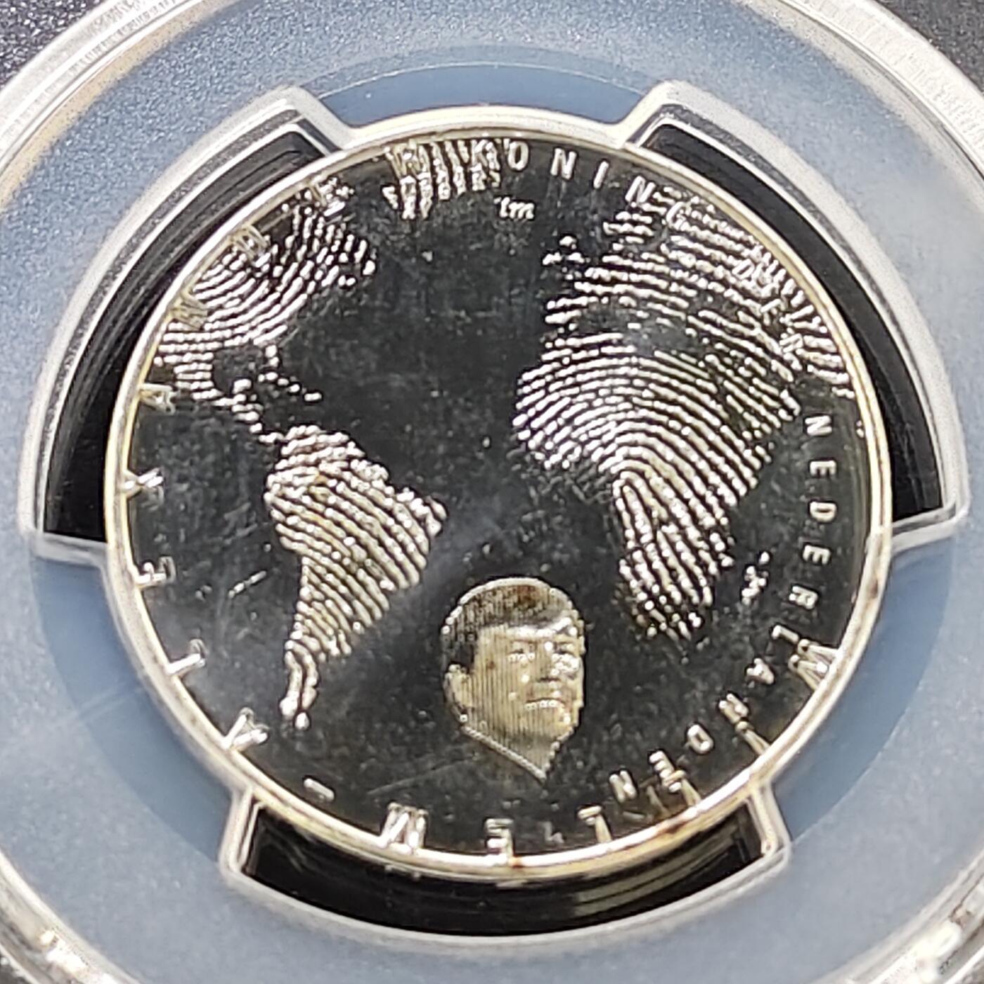 【全场包邮】纯粹捡漏拍487场（免费代拍第24场） 【收藏级·冠军分】荷兰2013年5欧元世界遗产里德费尔德之家官方卡装镀银纪念币-PCGS MS65