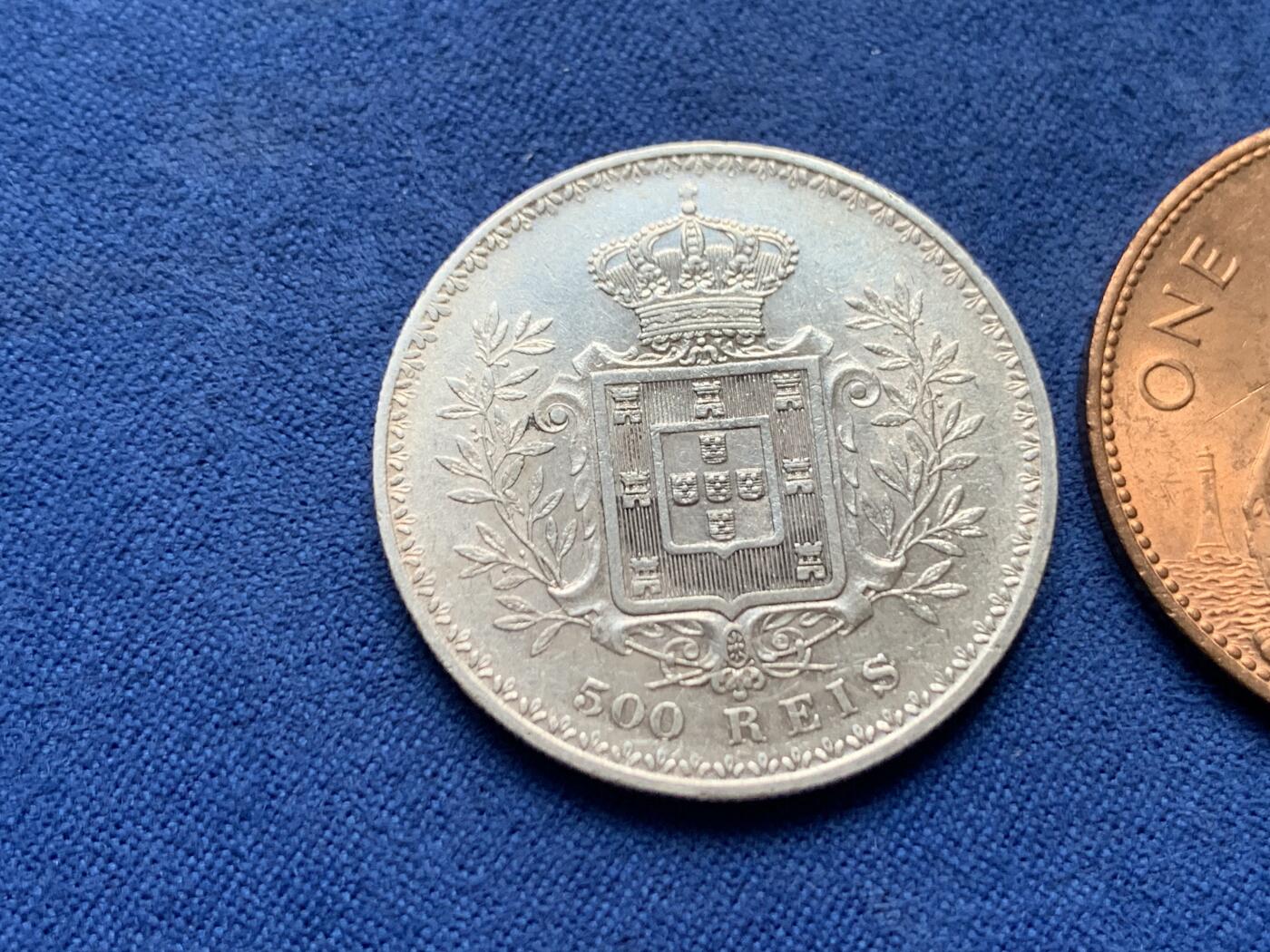 《竞宝斋》第447场 周日，周一，2场连拍 （全场包邮） 两枚一组 葡萄牙1896年卡洛斯一世500瑞斯银币+英国1967年伊丽莎白女王1便士铜币