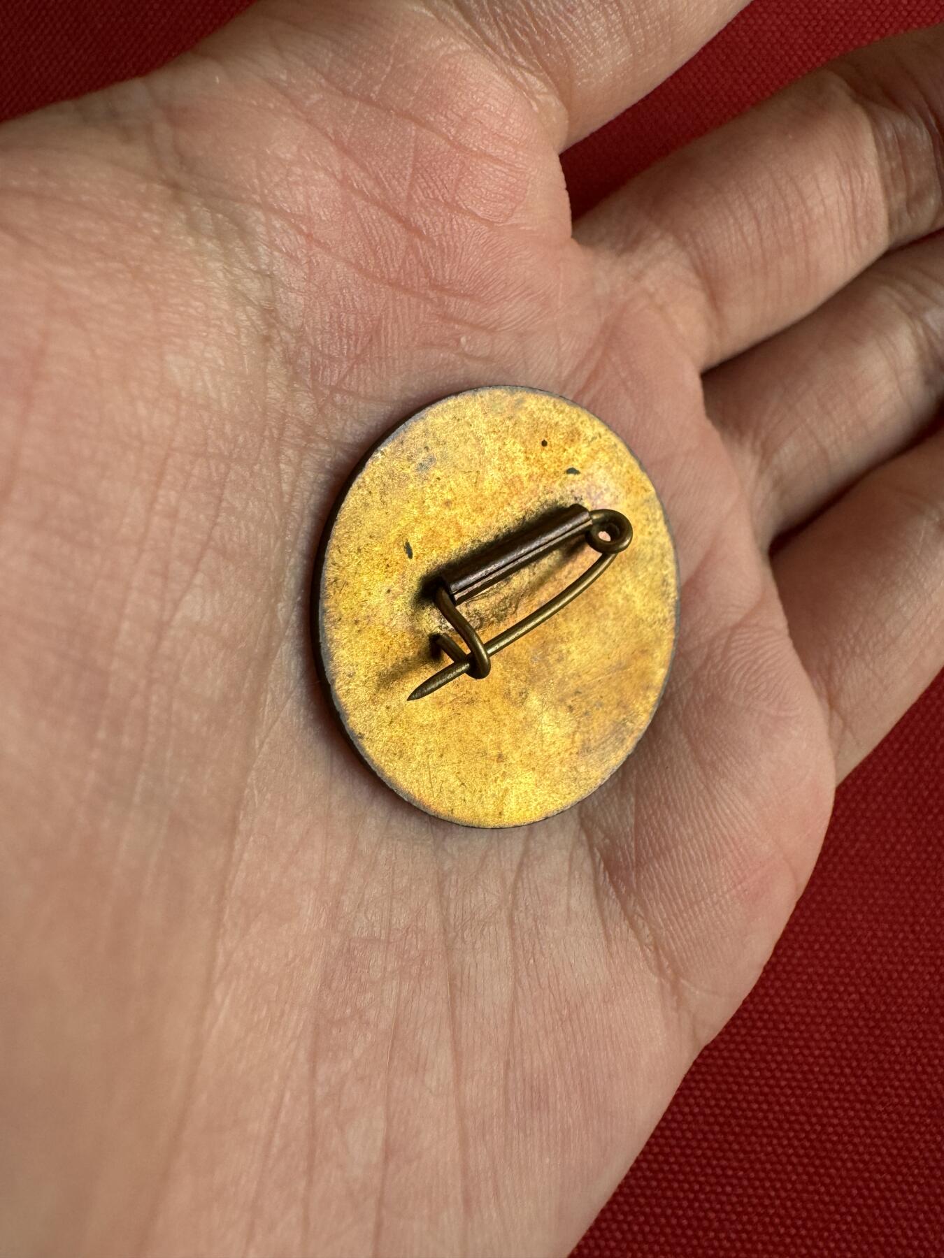 五哥徽章群   14号周日晚上八点4群联拍 铜章