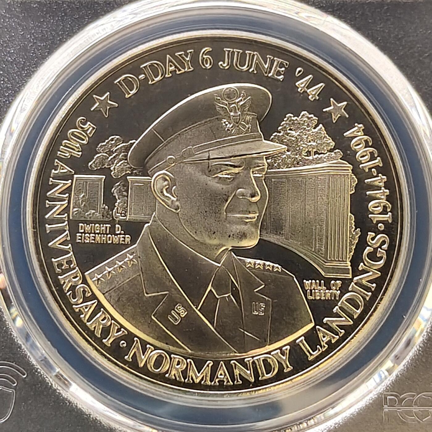 【全场包邮】纯粹捡漏拍487场（免费代拍第24场） 【收藏级·冠军分】特克斯和凯克斯群岛1994年5克朗D-DAY日50周年艾森豪威尔精制纪念币-PCGS MS66