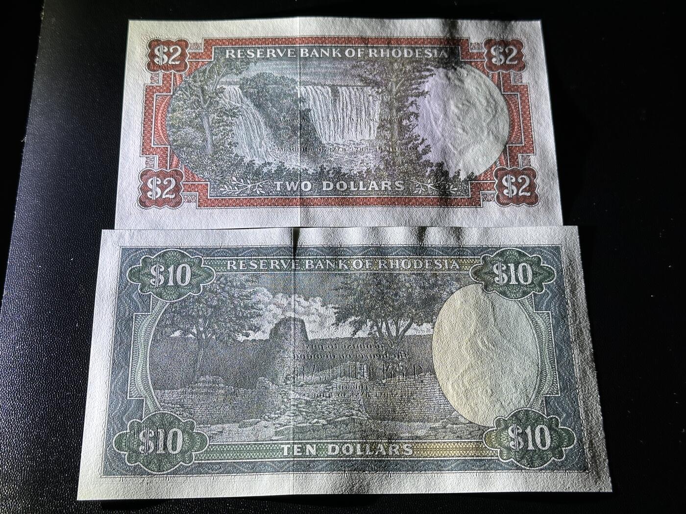 《外钞收藏家》第五百九十四期（畅拍场）（本平台长期征集拍品、欢迎藏友们联系合作） 罗得西亚2和10刀 2张一起 全新UNC