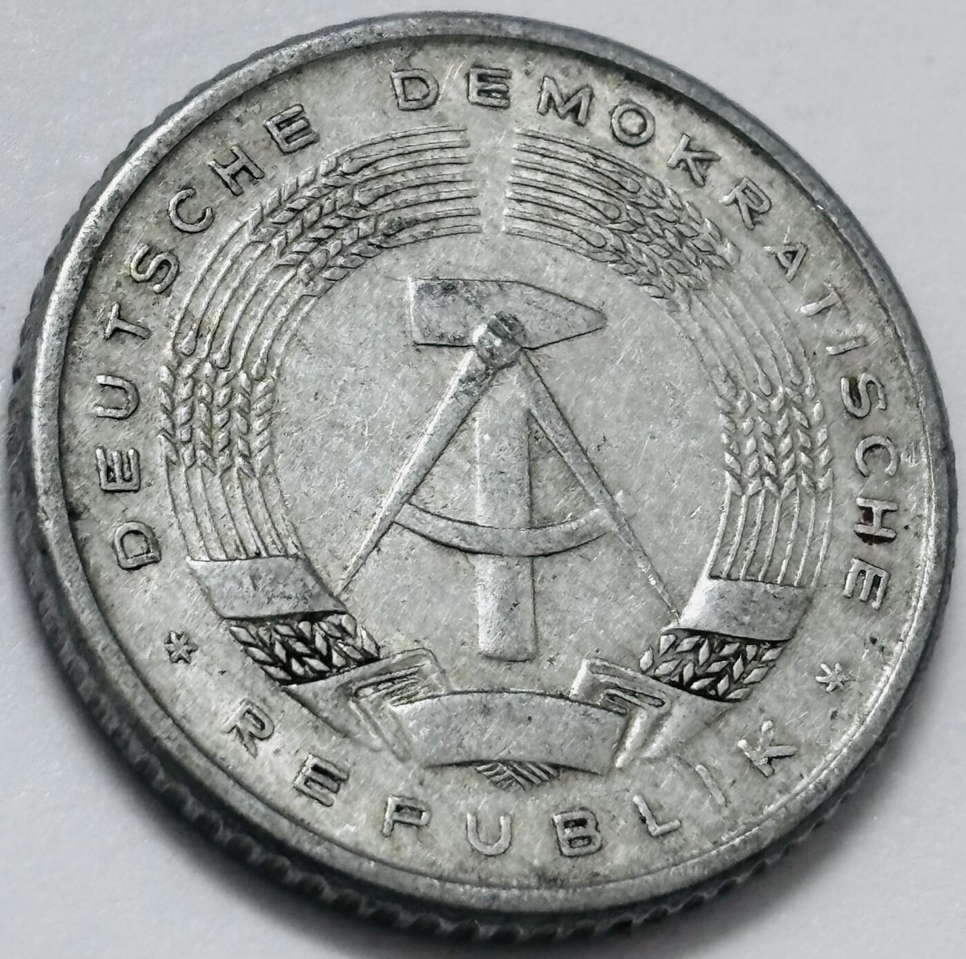 文馨钱币收藏第 285 场，【 长期接收代拍品】银币，评级币，散币场