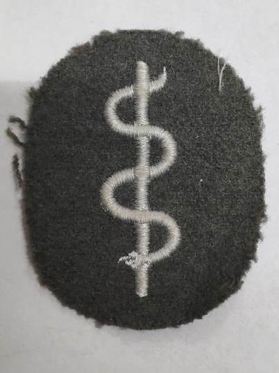 韵星假日拍卖第三十二期 -- Rimey Holidays Auction 32 - 民主德国军医臂章