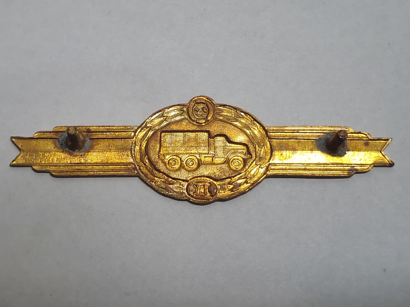 韵星假日拍卖第三十二期 -- Rimey Holidays Auction 32 民主德国二级汽车兵技能证章