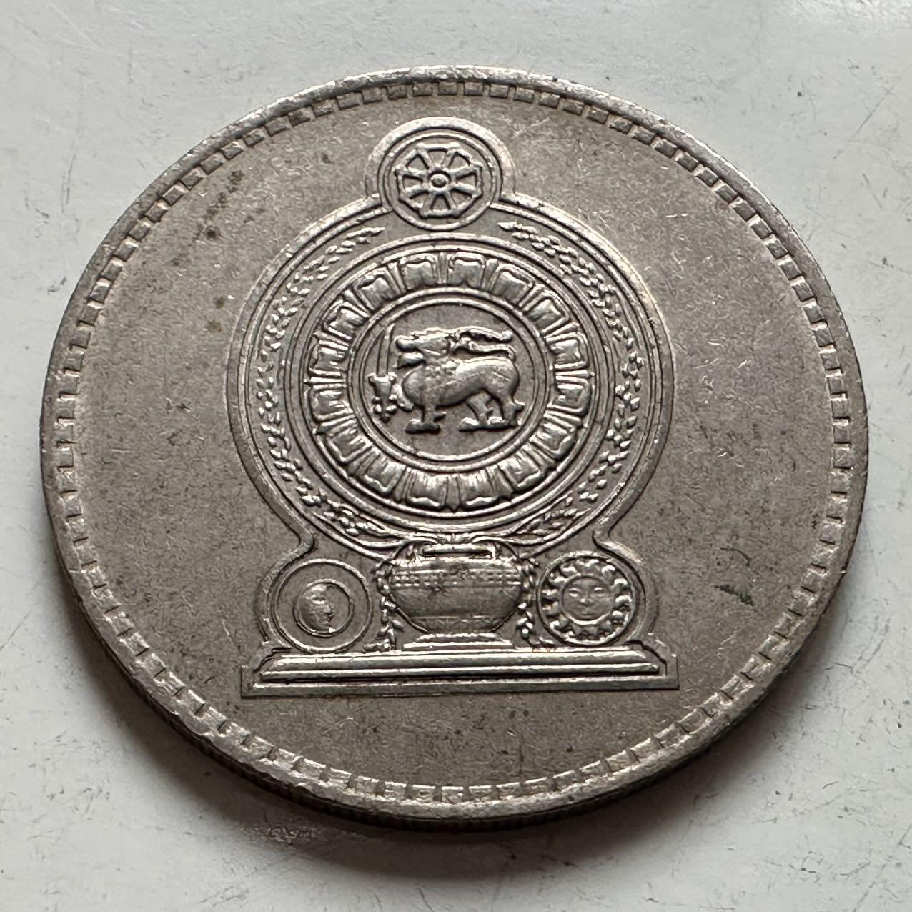 🌹外币初藏🌹🐯2025年第141场  每周二四六晚8️⃣点 接代拍 斯里兰卡1984年2卢比