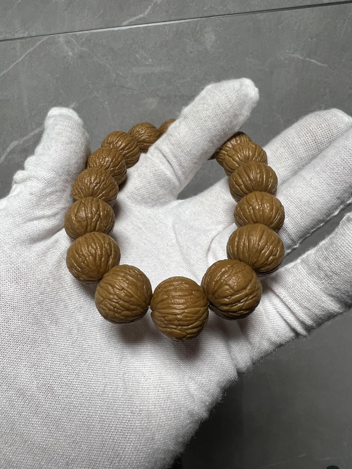 零元拍：W1-7猴头凤羽15.5MM原生态手串，已做打底保养