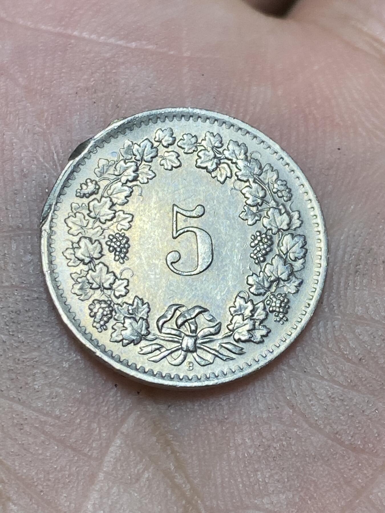 2025年第一百三十六场(总第一百六十二场）外国好品纸夹散币场(免佣金)