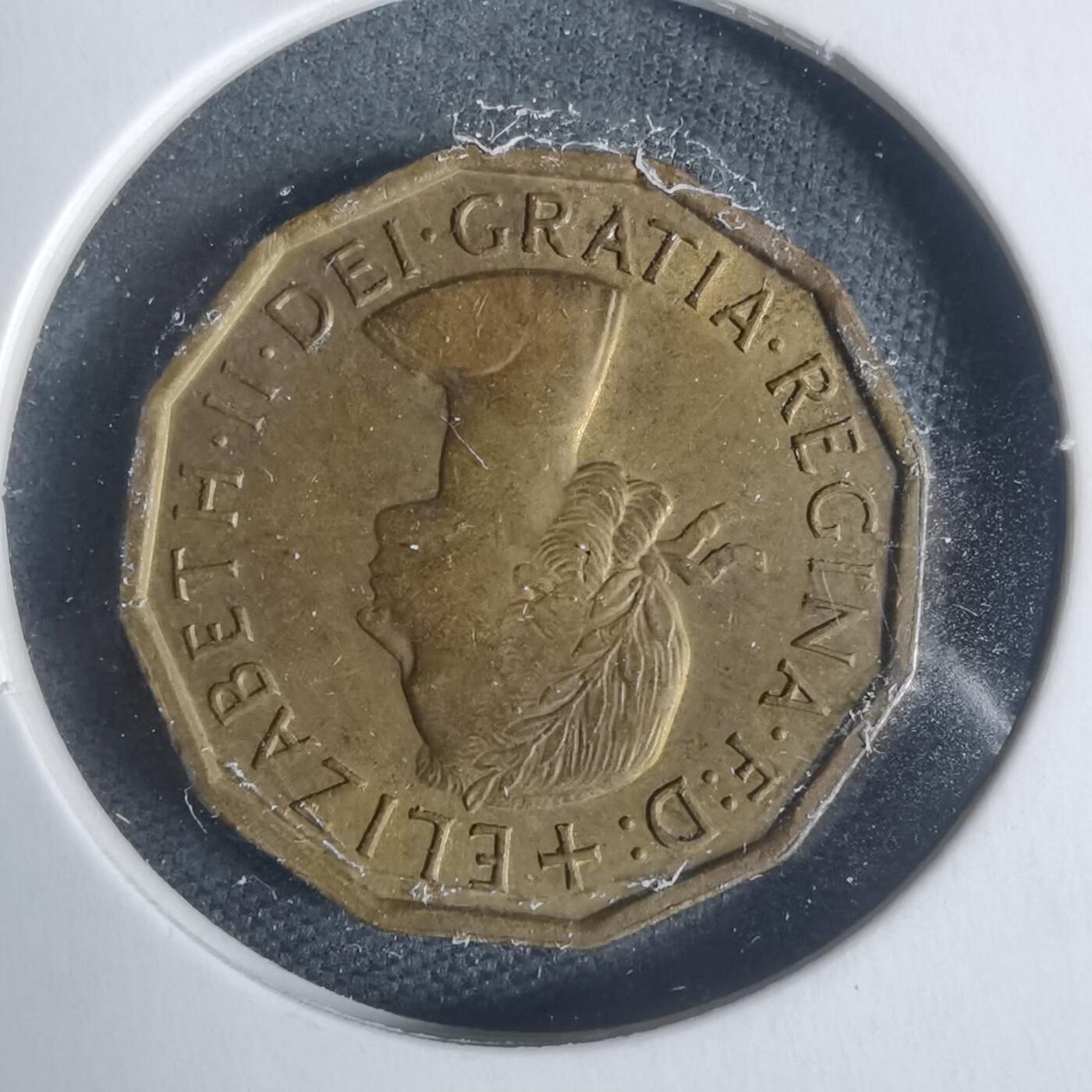 沼泽如烟--第933场 英国1964年3便士