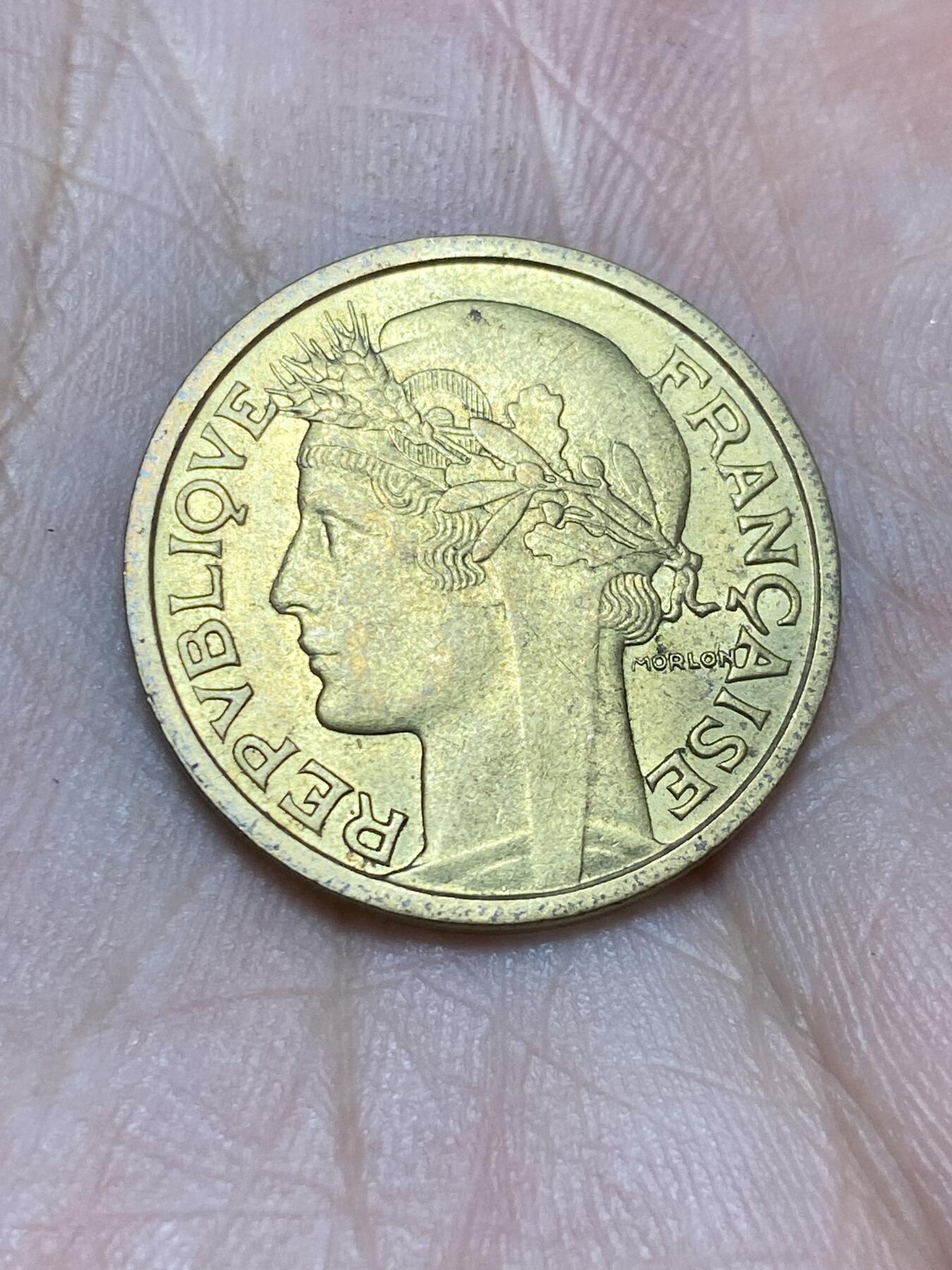 2025年第一百三十六场(总第一百六十二场）外国好品纸夹散币场(免佣金) 原光好品–法兰西第三共和国1937年1法郎(第四版)