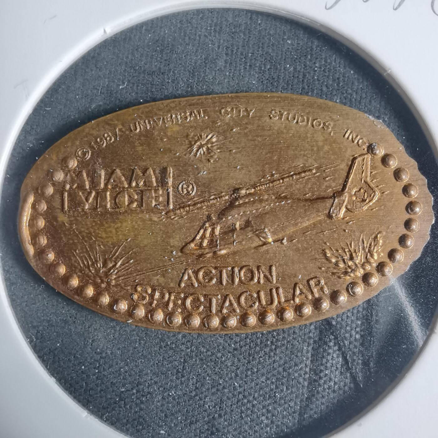 沼泽如烟--第933场 旅游纪念章