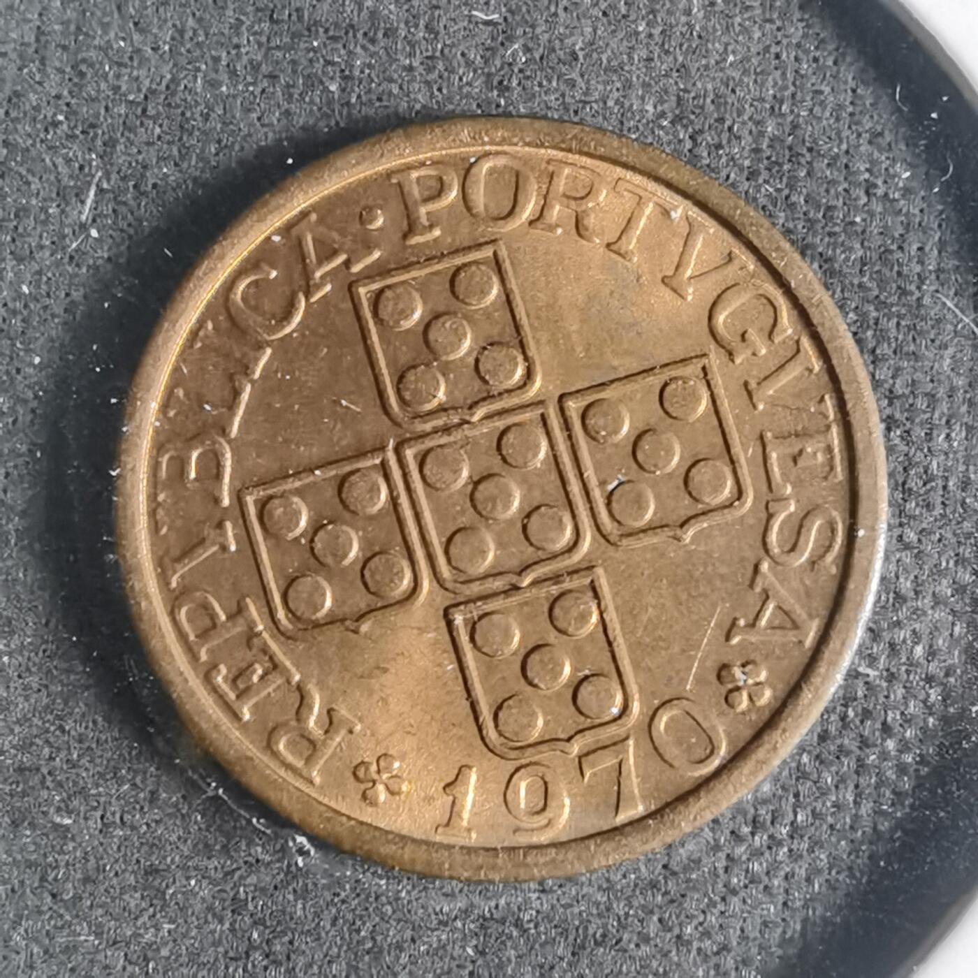 沼泽如烟--第933场 葡萄牙1970年20分