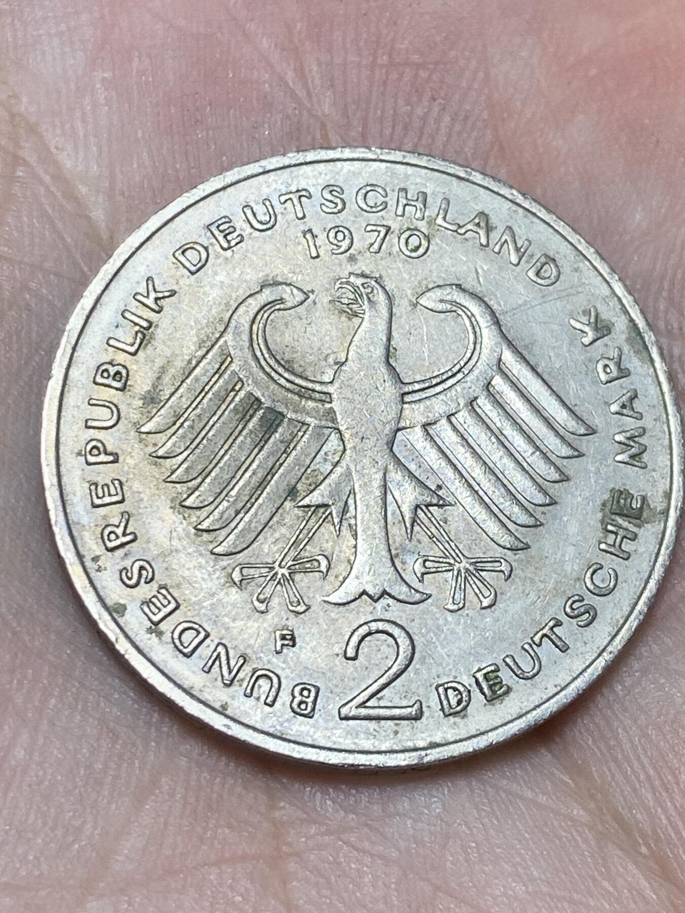 2025年第一百三十六场(总第一百六十二场）外国好品纸夹散币场(免佣金)