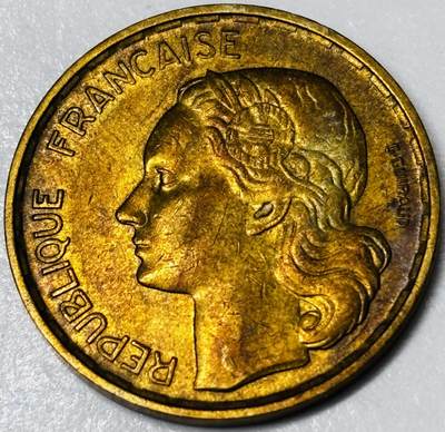 文馨钱币收藏第 285 场，【 长期接收代拍品】银币，评级币，散币场 - 1953 年法兰西第四共和国 20 法郎铜币，第三版