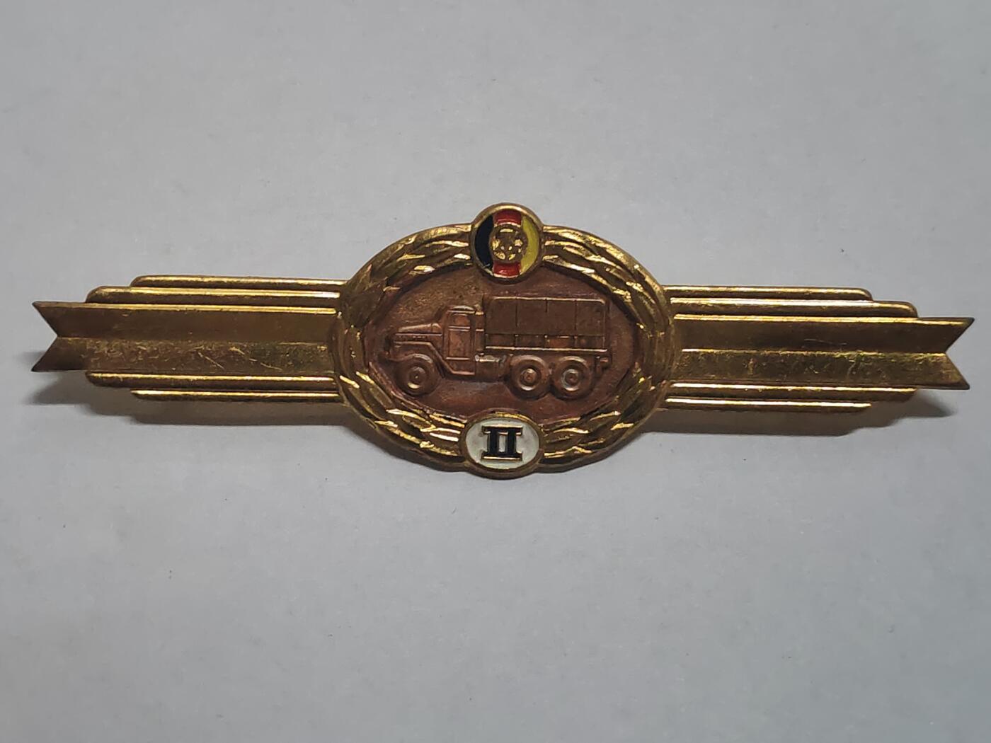 韵星假日拍卖第三十二期 -- Rimey Holidays Auction 32 民主德国二级汽车兵技能证章