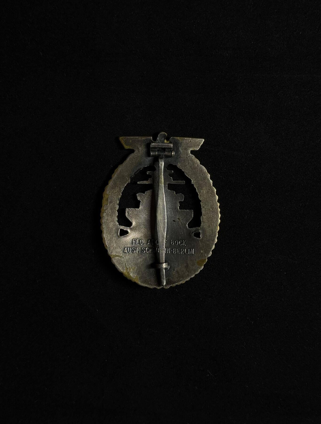 欢庆元旦！戎马世界章牌大赏第109期元旦大拍 德国二战公海舰队勋章，顿巴铜制，海军大厂什莫林场造