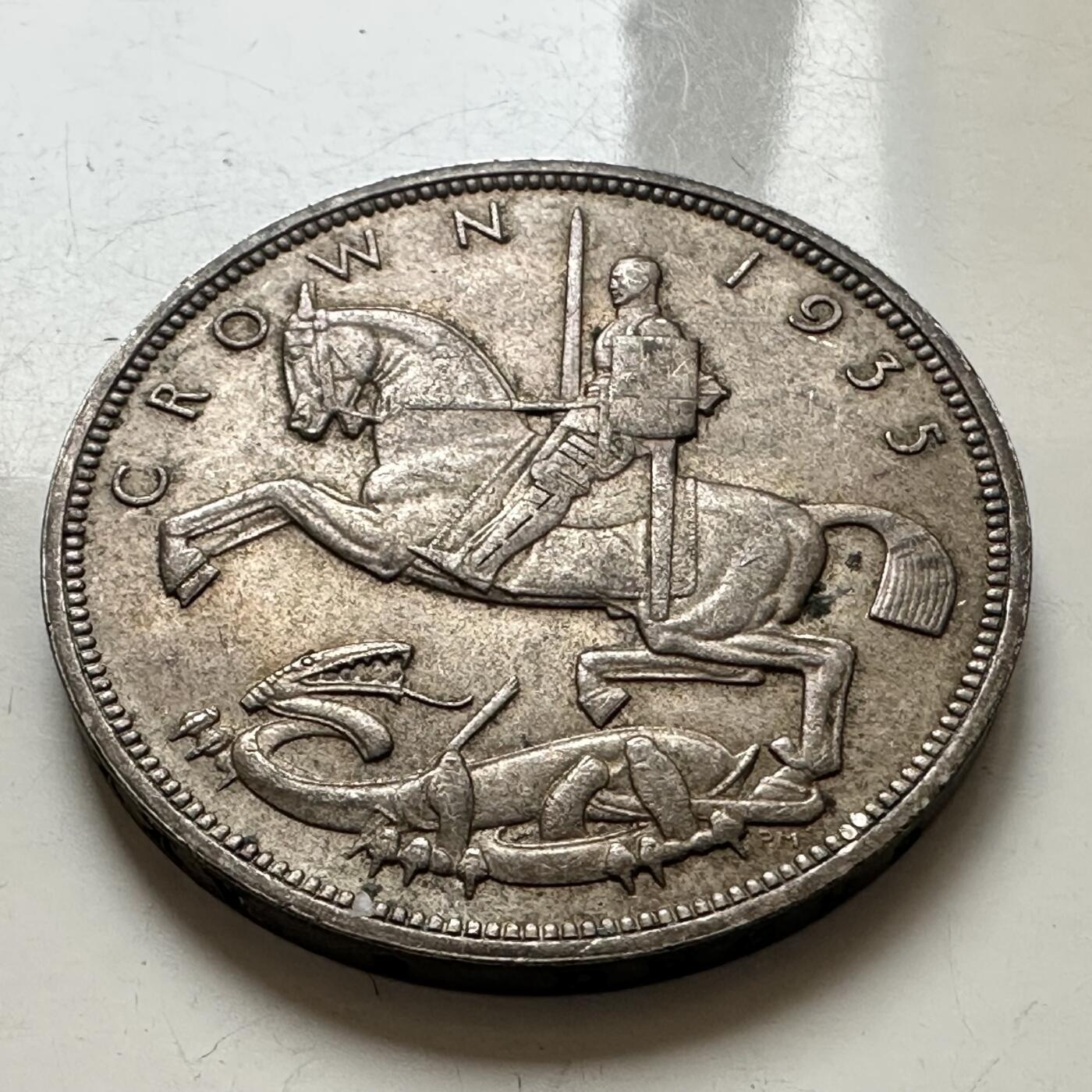 🌹外币初藏🌹🐯2025年第141场  每周二四六晚8️⃣点 接代拍 英国1935年一克朗银币 木马剑 28.3克50%银