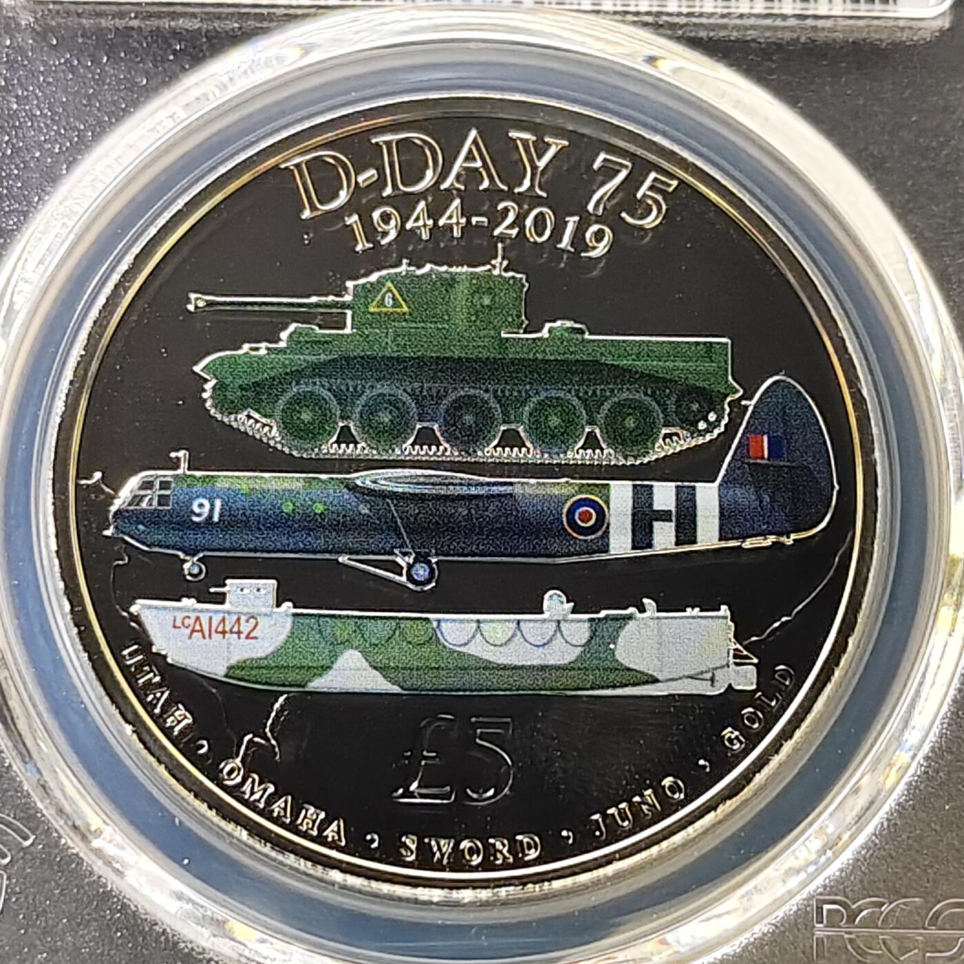 【全场包邮】纯粹捡漏拍487场（免费代拍第24场） 【收藏级·冠军分】根西2019年5镑D-DAY日75周年彩色克朗型纪念币-PCGS PR68