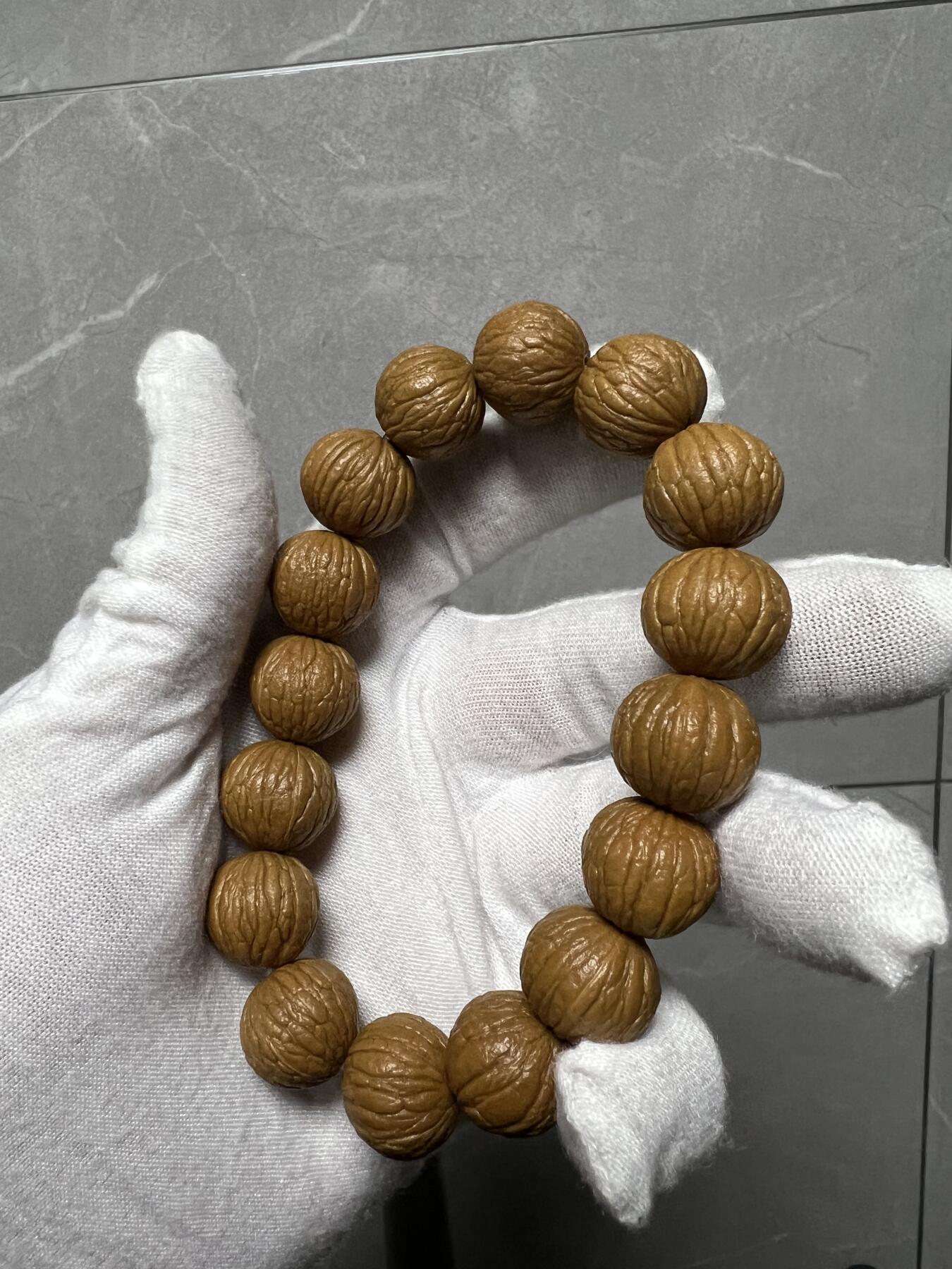 零元拍：W1-7猴头凤羽15.5MM原生态手串，已做打底保养