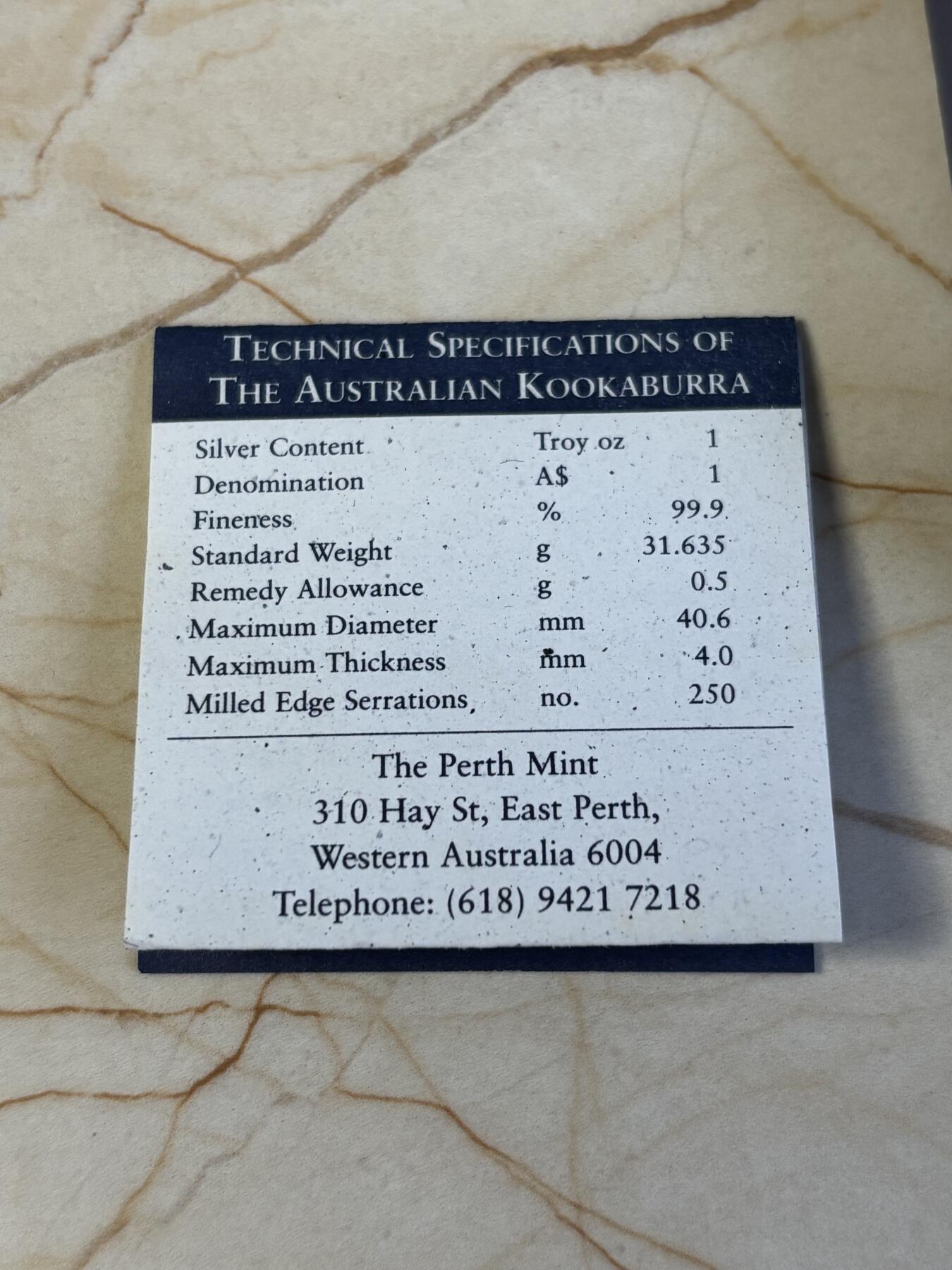 第186期拍卖 澳大利亚1997年翠鸟镶嵌0.5克黄金龙私印1盎司纪念银币原盒证书，999银。