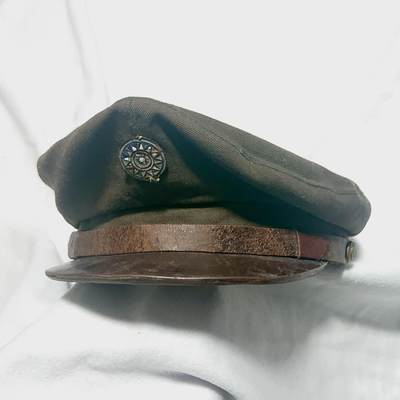 【第叁場】近代勋奖章徽章服饰杂项专场 - 抗战胜利初版国造陆军大檐帽 头围约55-56cm