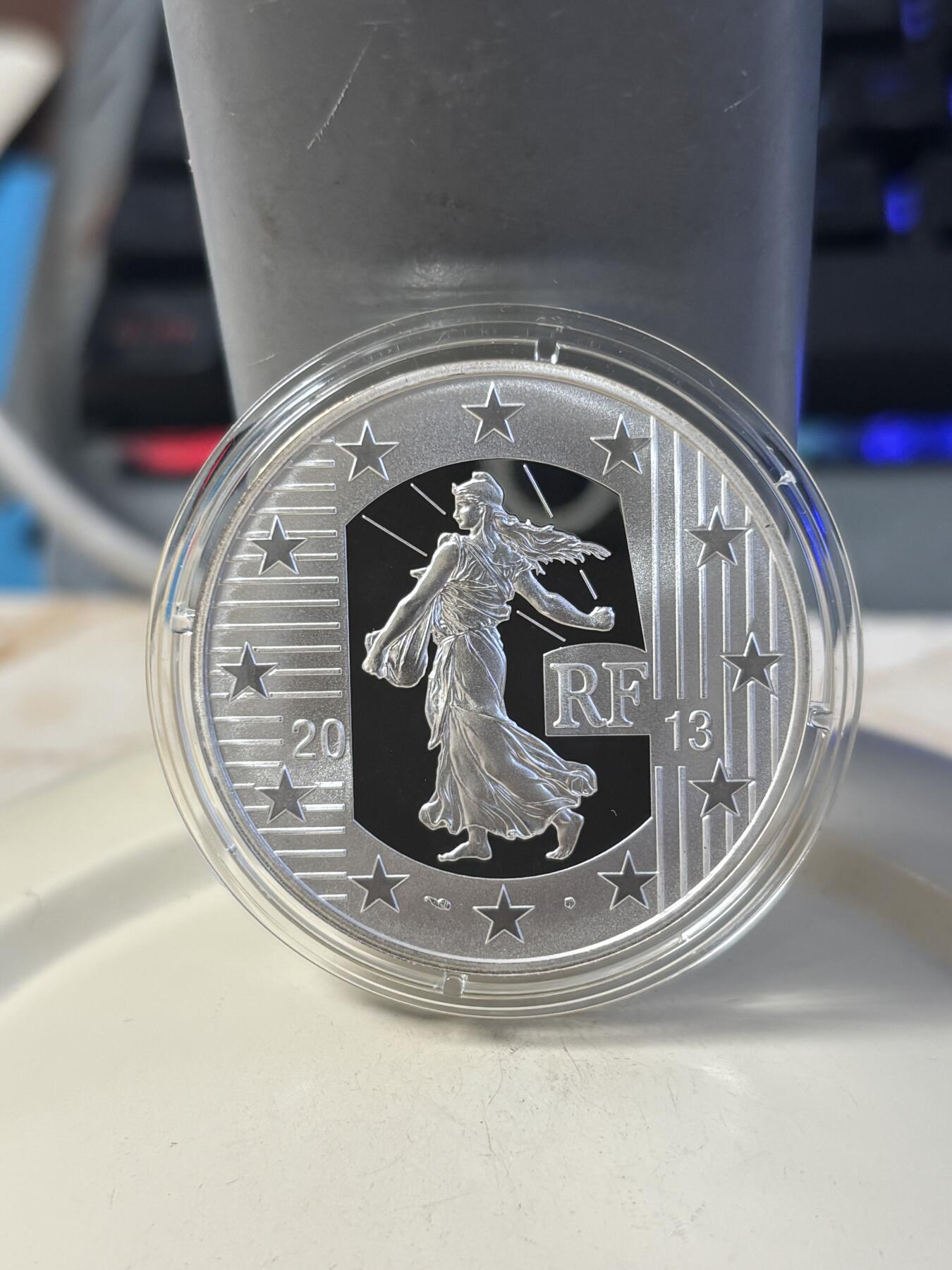 第186期拍卖 法国2013年货币历史系列巴黎造币厂40周年纪念银币，900银，27克，发行10000枚