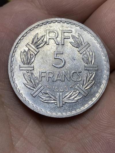 2025年第一百三十六场(总第一百六十二场）外国好品纸夹散币场(免佣金) - 原光好品–法兰西第四共和国1946年5法郎