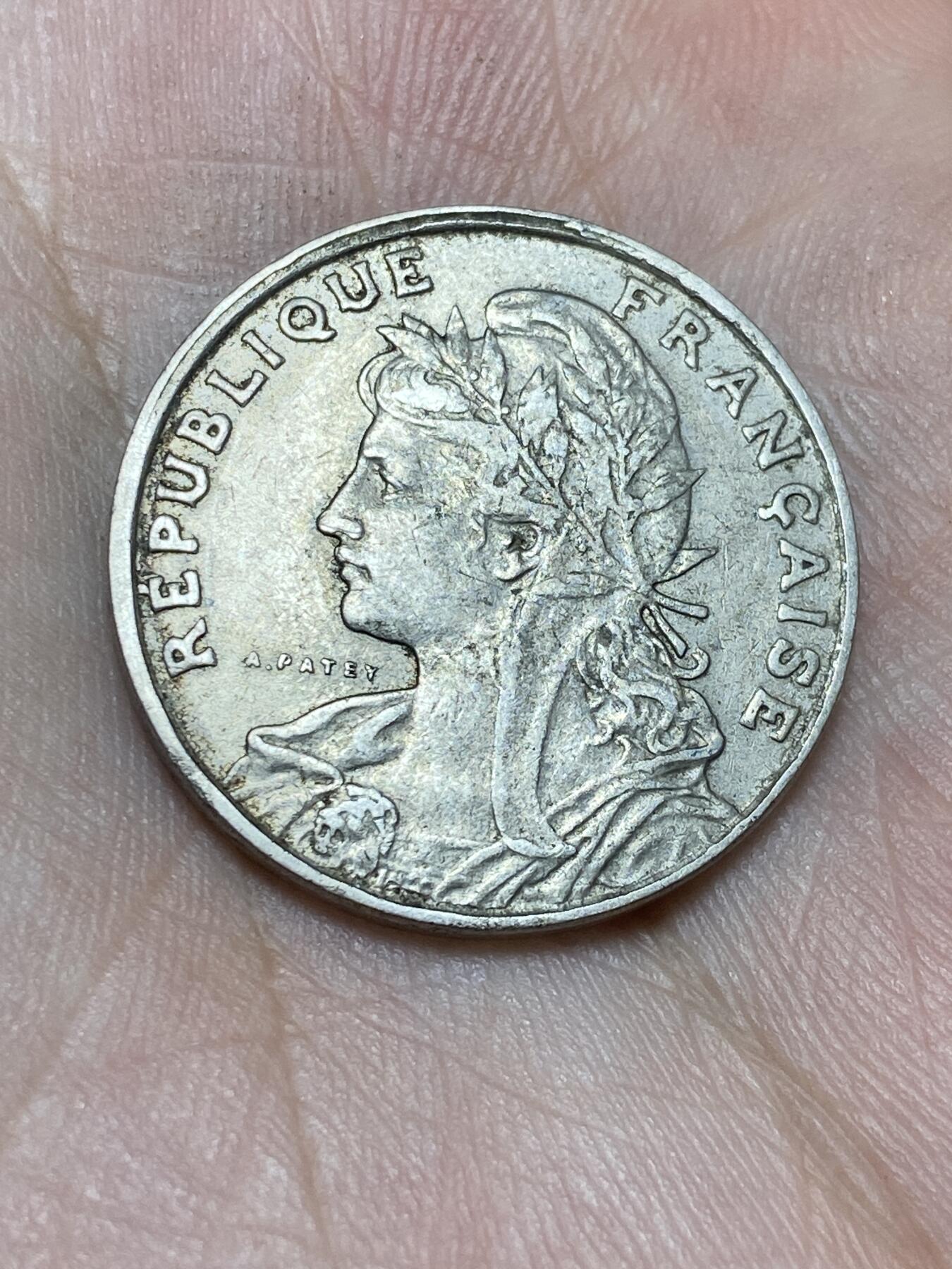 2025年第一百三十六场(总第一百六十二场）外国好品纸夹散币场(免佣金)