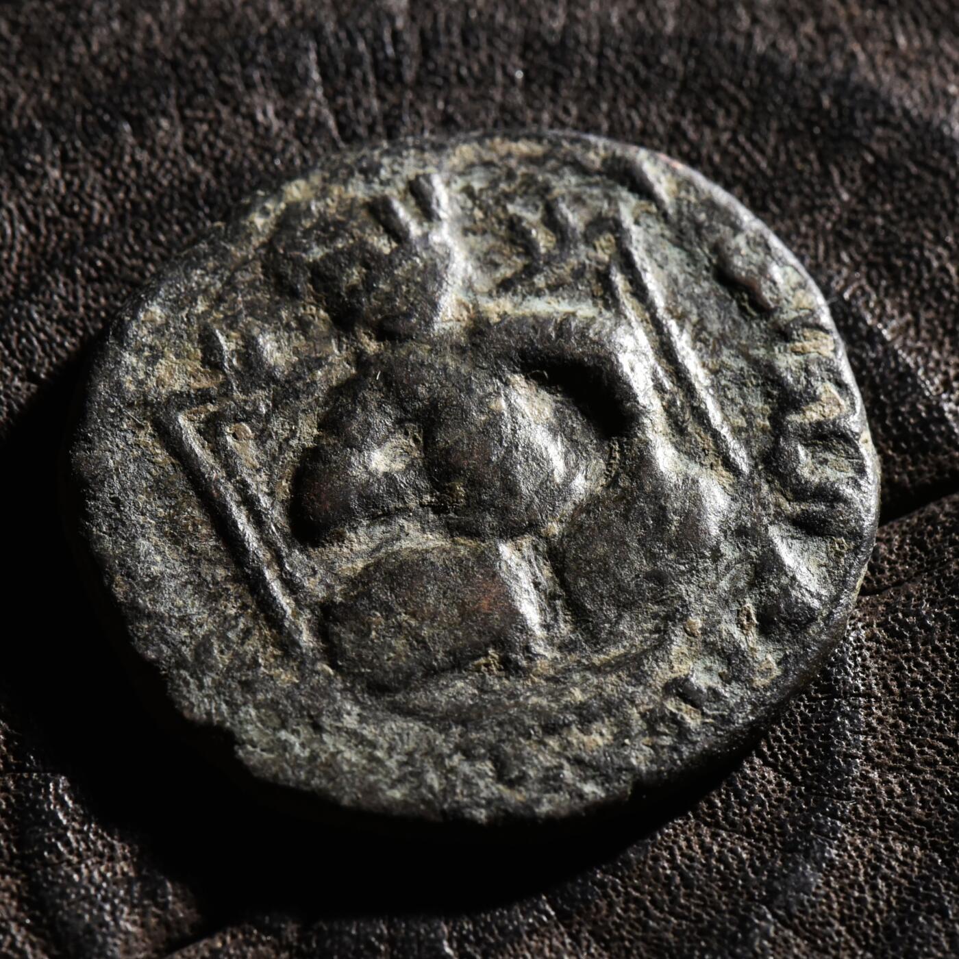 【良泉】【元旦直播场】1月1日晚19.30点开拍！208组西方古代钱币、日本朝鲜花钱 10.71克 【萨拉丁】图案铜币，公元1200–1239年【中世纪】阿尔图格王朝，阿尔图格·阿尔斯兰铜币