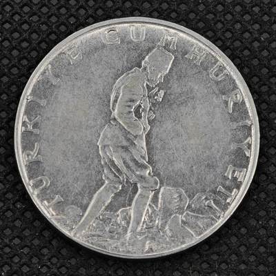 【淘币小摊】限时拍第八百三十二拍  散币场  满百包邮可预留两周  周一统一发货  -  土耳其1966年2.5里拉