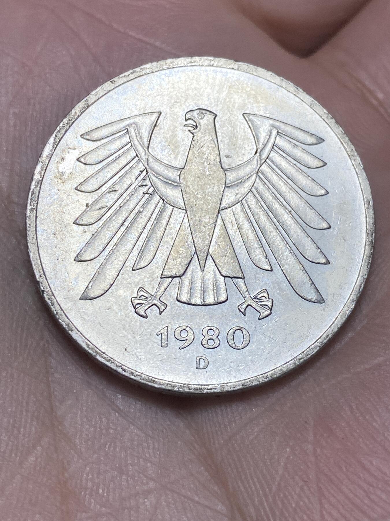 2025年第一百三十六场(总第一百六十二场）外国好品纸夹散币场(免佣金)