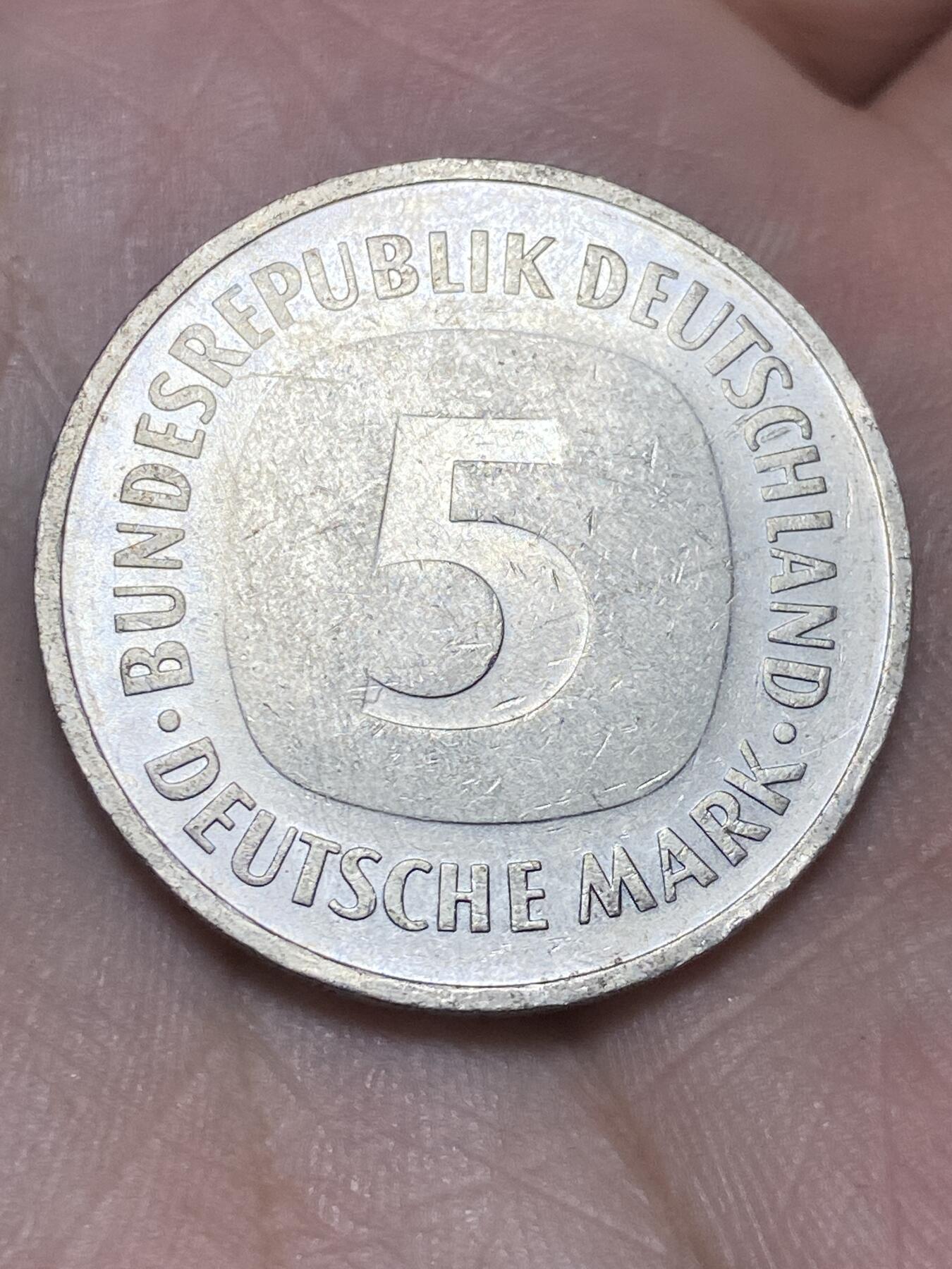 2025年第一百三十六场(总第一百六十二场）外国好品纸夹散币场(免佣金)