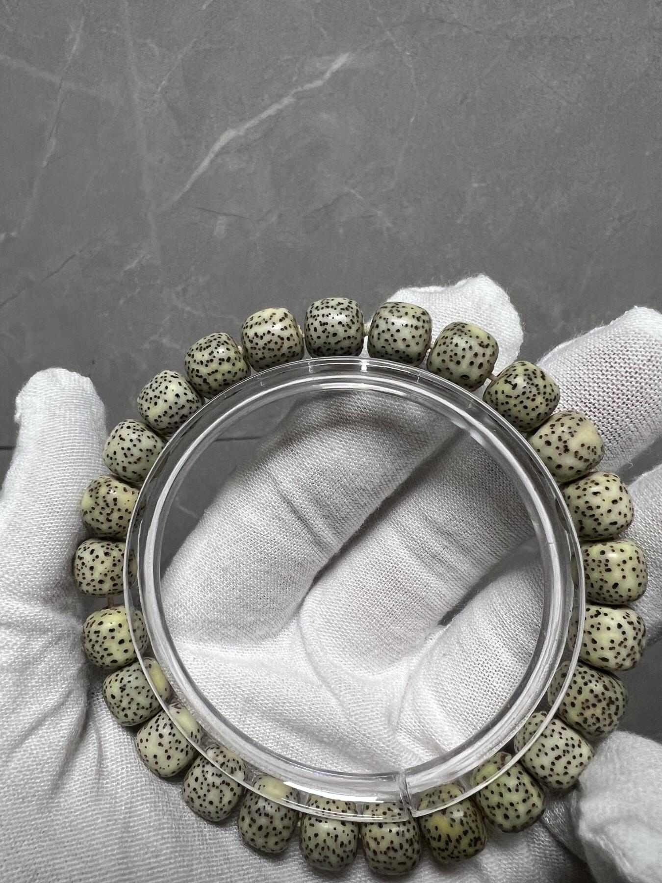 零元拍：W1-1海南纯原生态星月菩提手串，苹果珠8/9MM左右