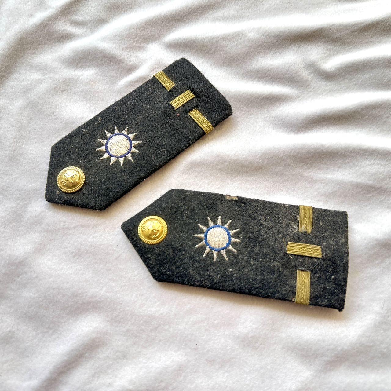 【第叁場】近代勋奖章徽章服饰杂项专场 民国海军白甲肩章