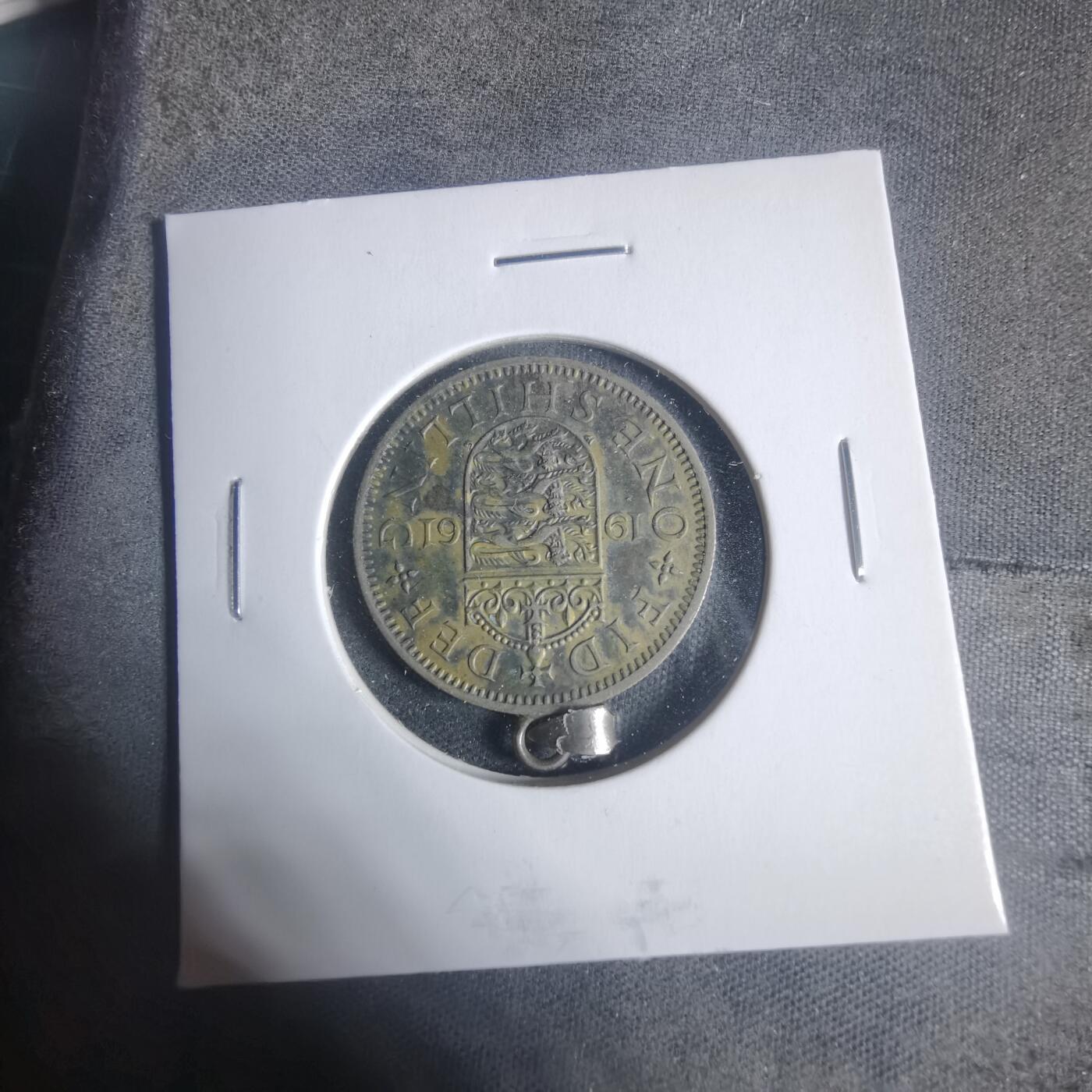 沼泽如烟--第933场 英国1961年1先令挂件