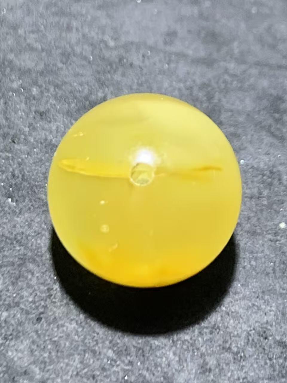 天然俄料原矿蜜蜡通货圆珠一颗