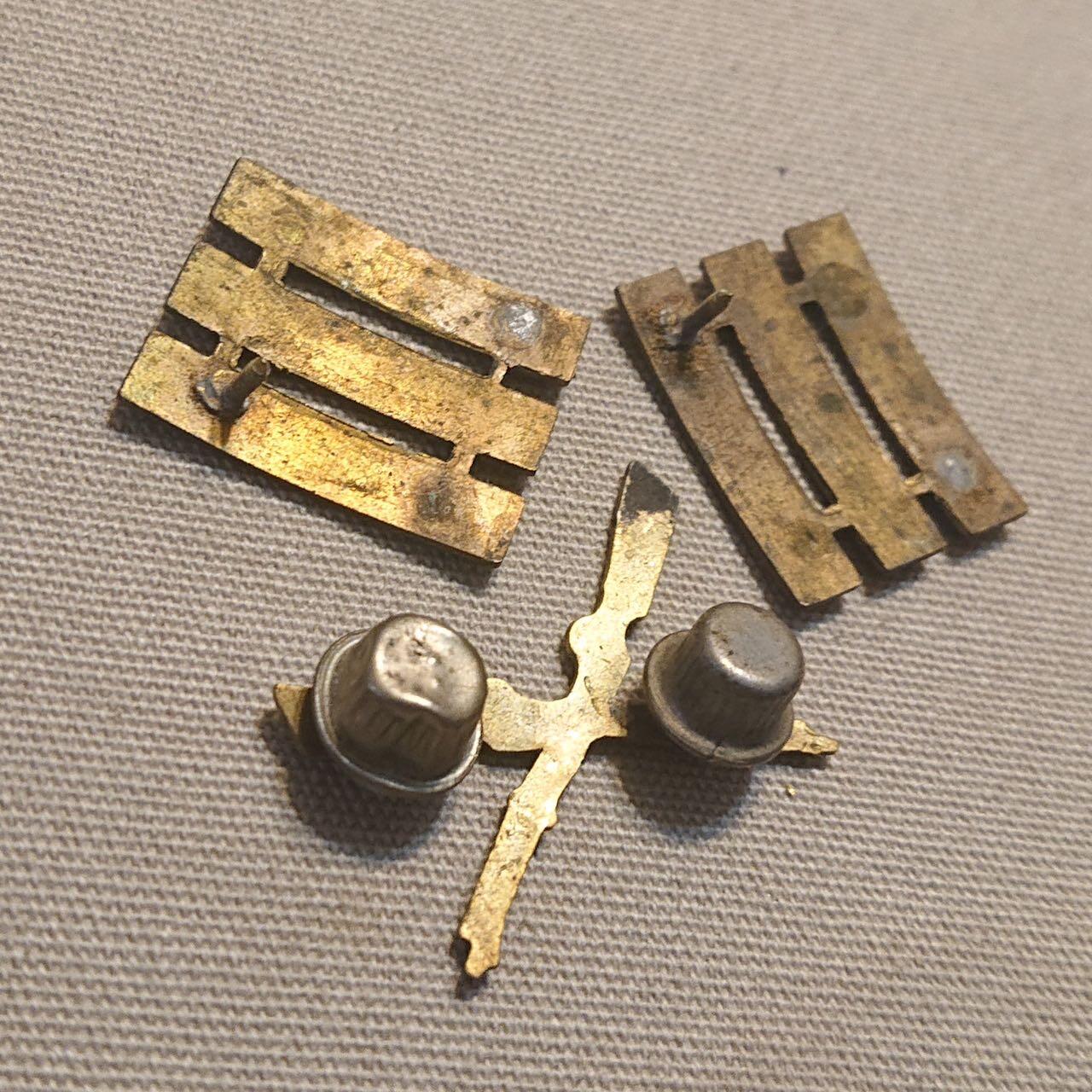 【第叁場】近代勋奖章徽章服饰杂项专场 民国步兵野战服领章阶级章一组