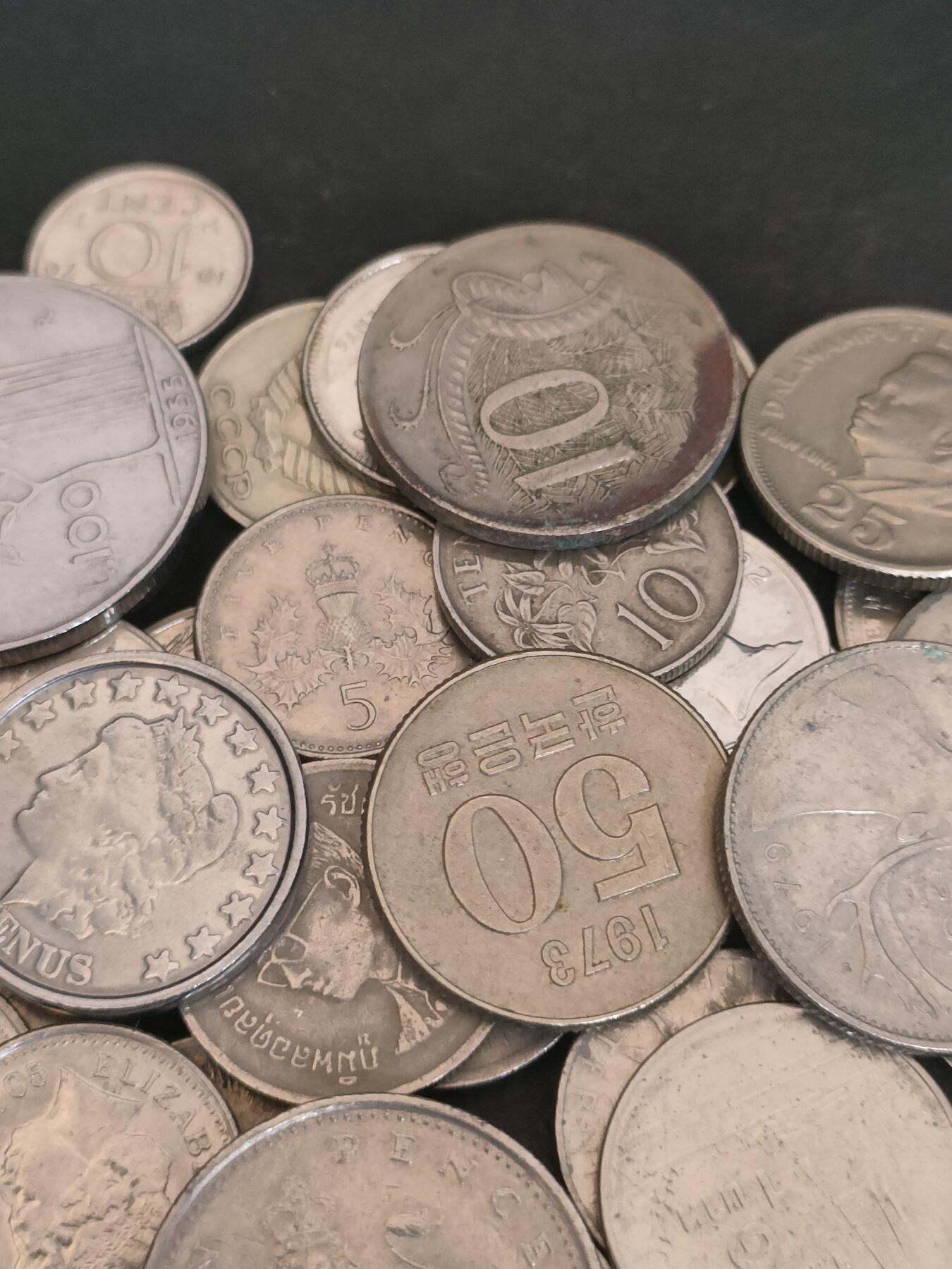 猩哥外币小铺➨【第209场】 钱币40个