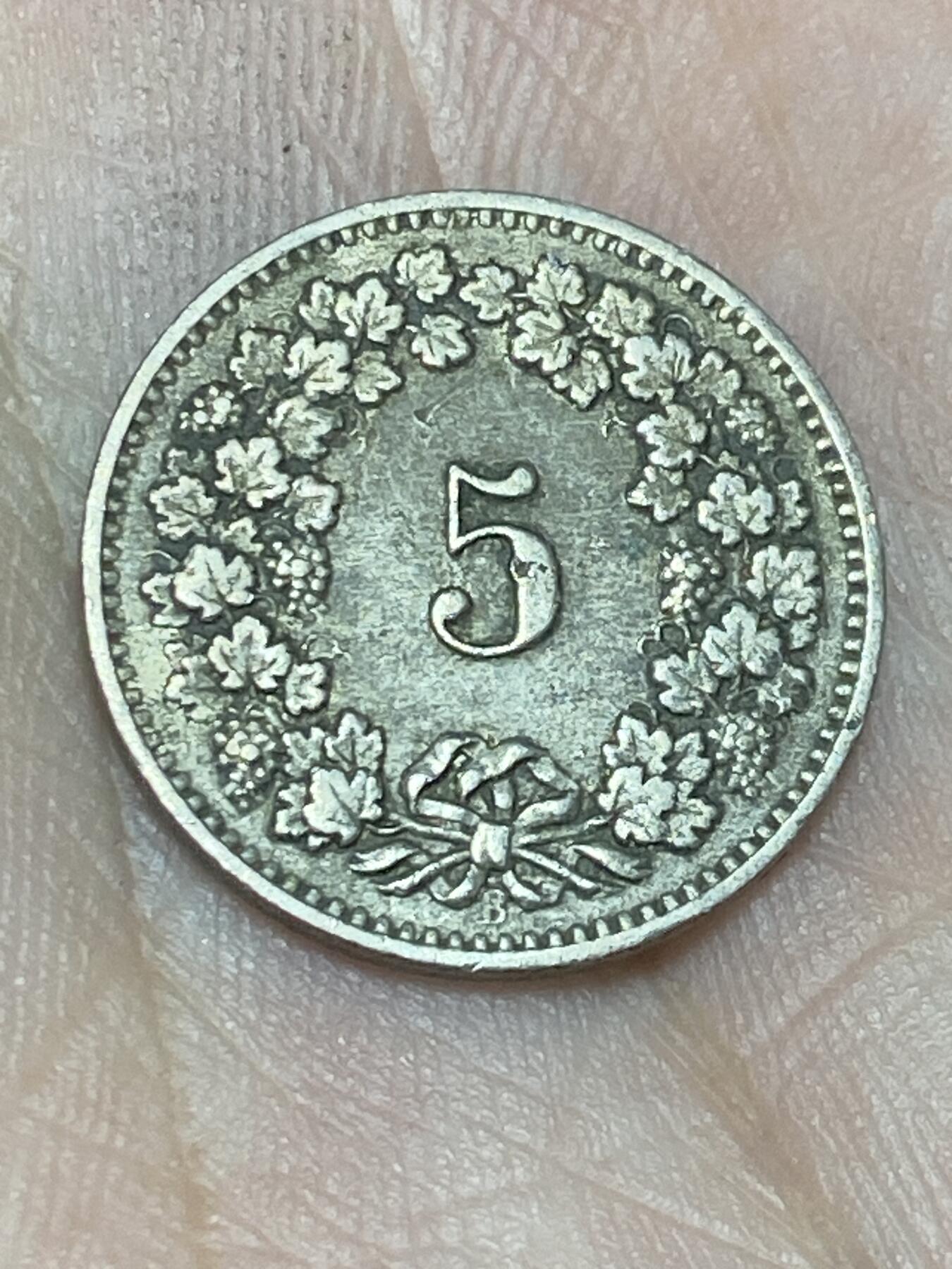 2025年第一百三十六场(总第一百六十二场）外国好品纸夹散币场(免佣金)