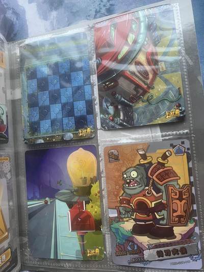 【随心含颖卡拍52期】卡游/集卡社/卡卡沃 抽卡机专场拍卖【无佣金】 - 【卡册】植物大战僵尸 80张卡+卡册