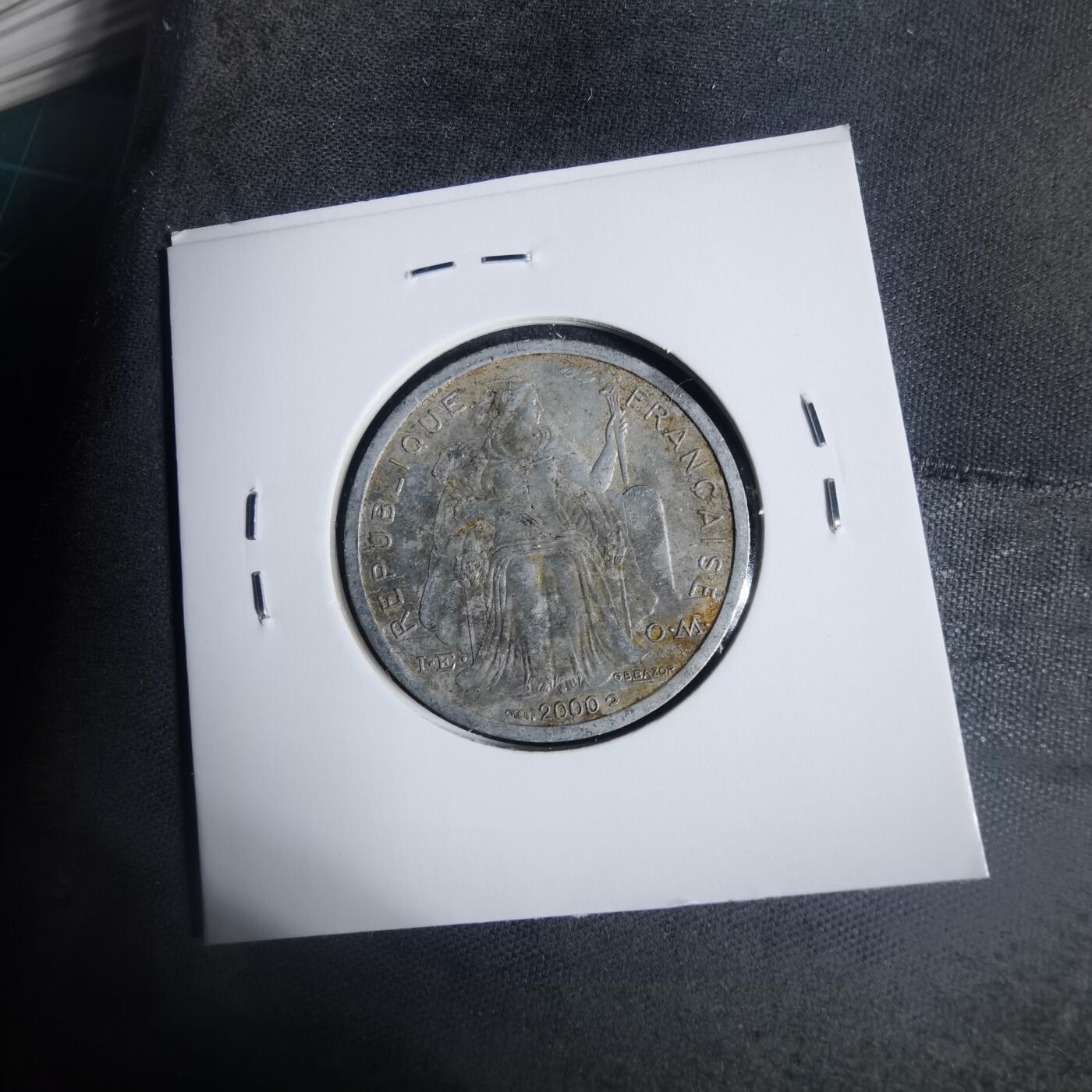 沼泽如烟--第933场 法属波利尼西亚2000年2法郎