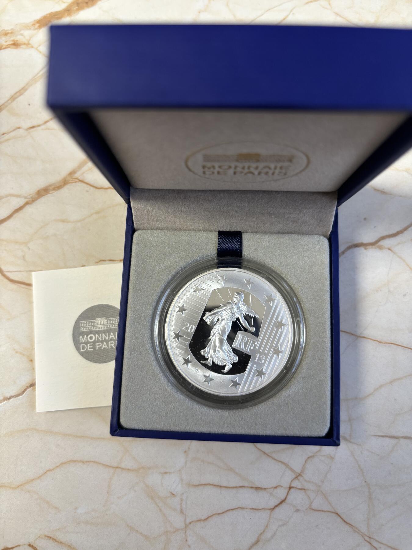 第186期拍卖 法国2013年货币历史系列巴黎造币厂40周年纪念银币，900银，27克，发行10000枚