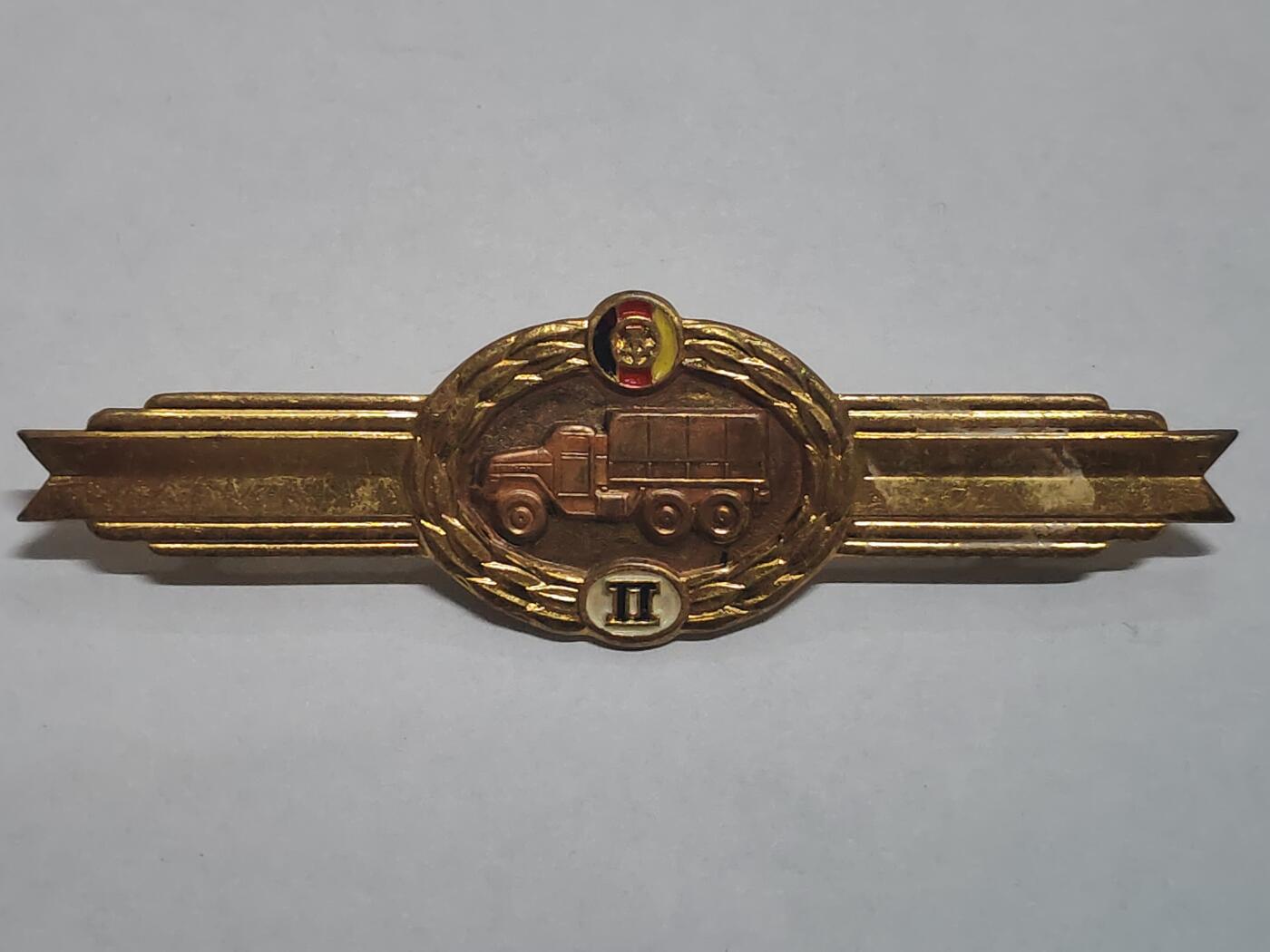 韵星假日拍卖第三十二期 -- Rimey Holidays Auction 32 民主德国二级汽车兵技能证章