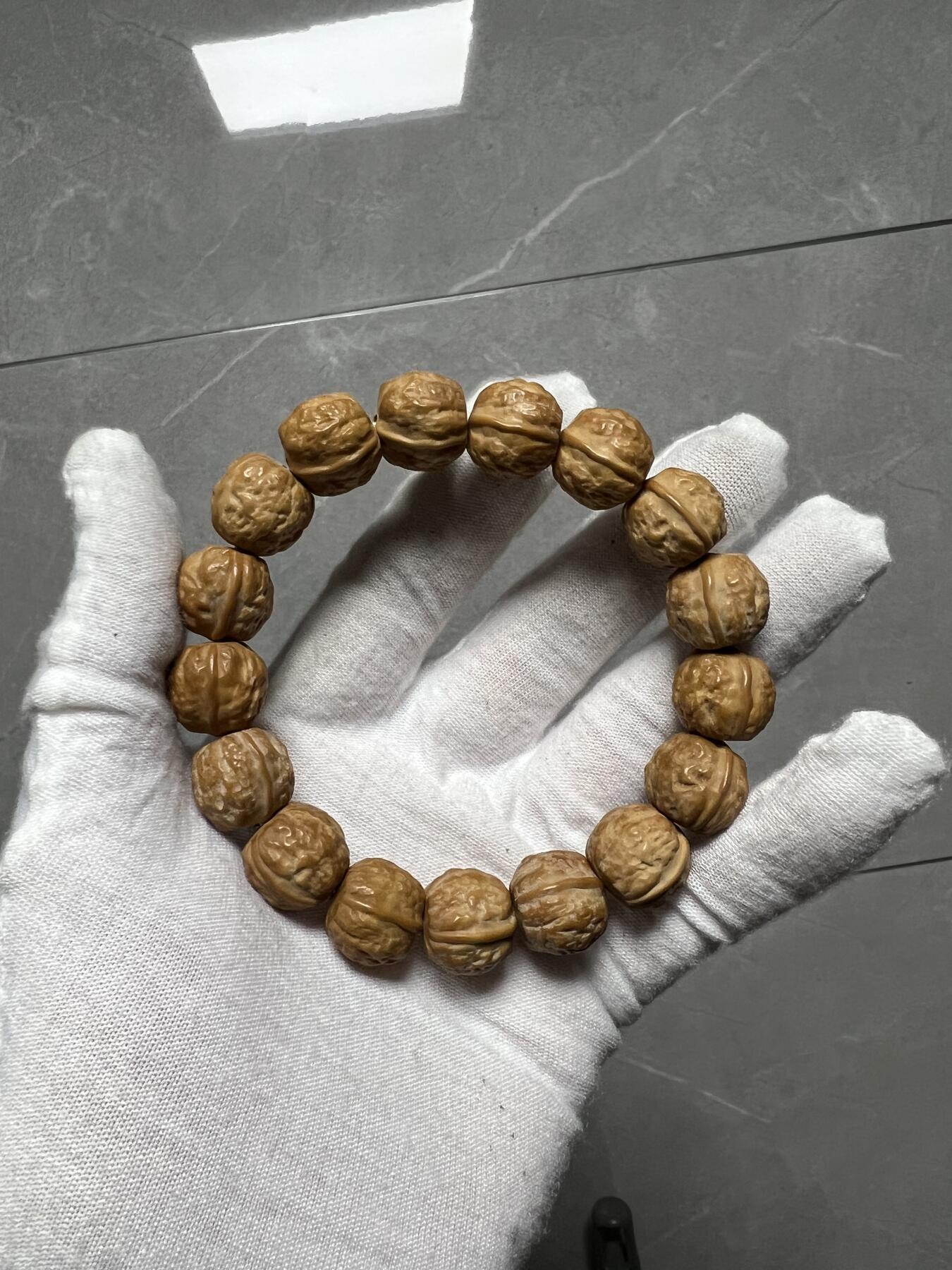 零元拍：W1-10精工猴头核雕手串15MM，润到没朋友