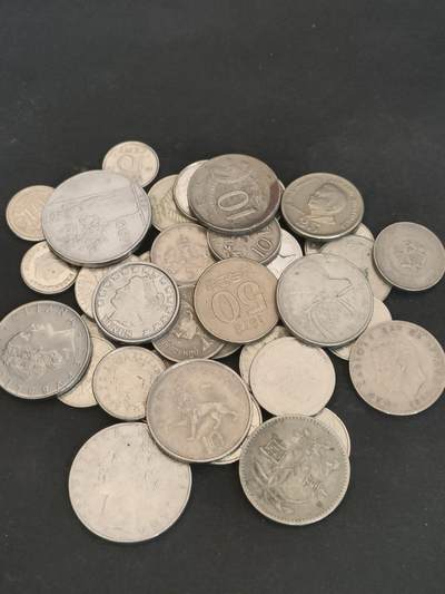 猩哥外币小铺➨【第209场】 - 钱币40个