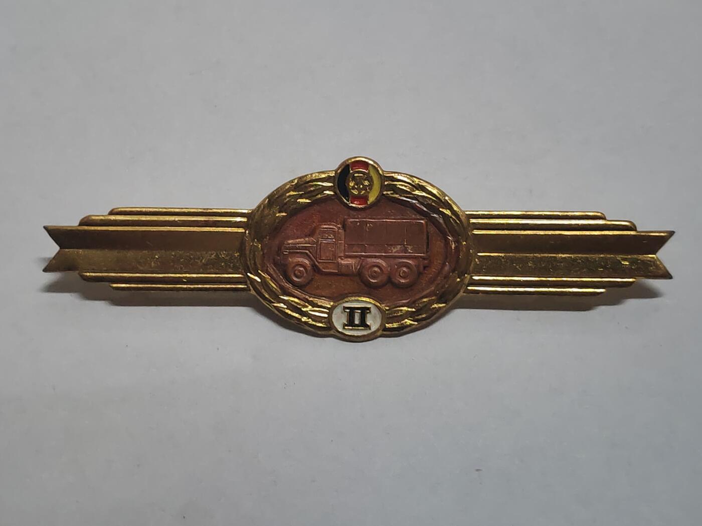 韵星假日拍卖第三十二期 -- Rimey Holidays Auction 32 民主德国二级汽车兵技能证章