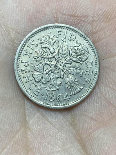 2025年第一百三十六场(总第一百六十二场）外国好品纸夹散币场(免佣金) - 英国🇬🇧1964年6便士(伊丽莎白二世青年桂冠第二版)